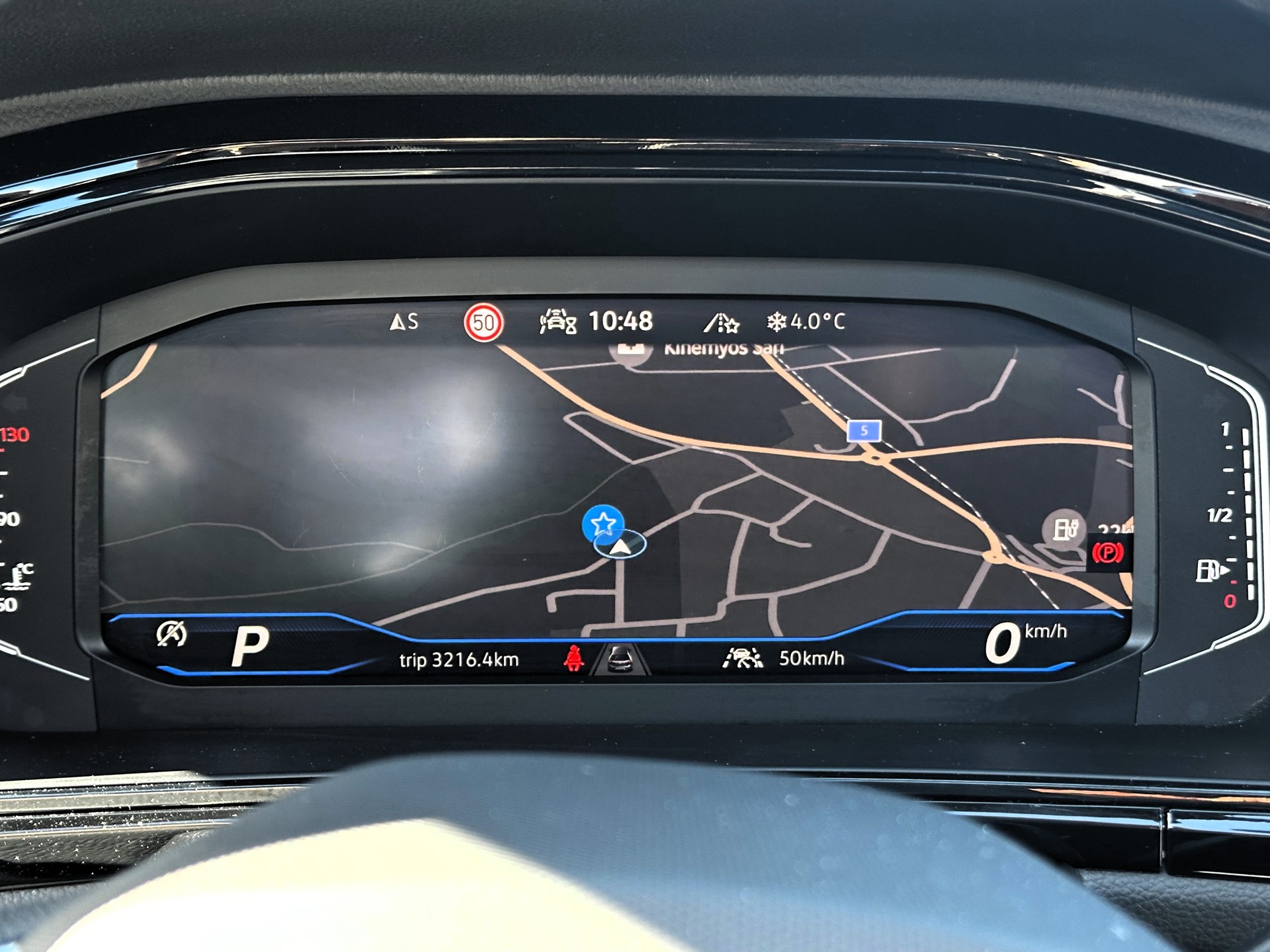 VW T-Roc Cabriolet 1.5 TSI EVO R-Line DSG-image-8