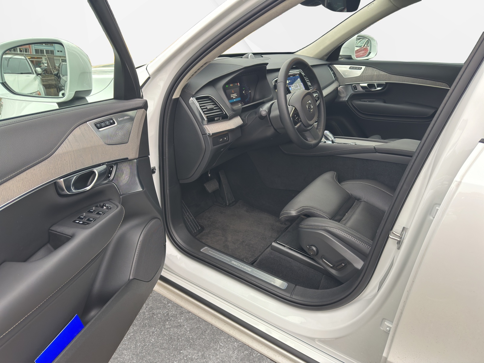 VOLVO XC90 2.0 T8 TE eAWD XCLUSIVE Bright 7Pl-image-8