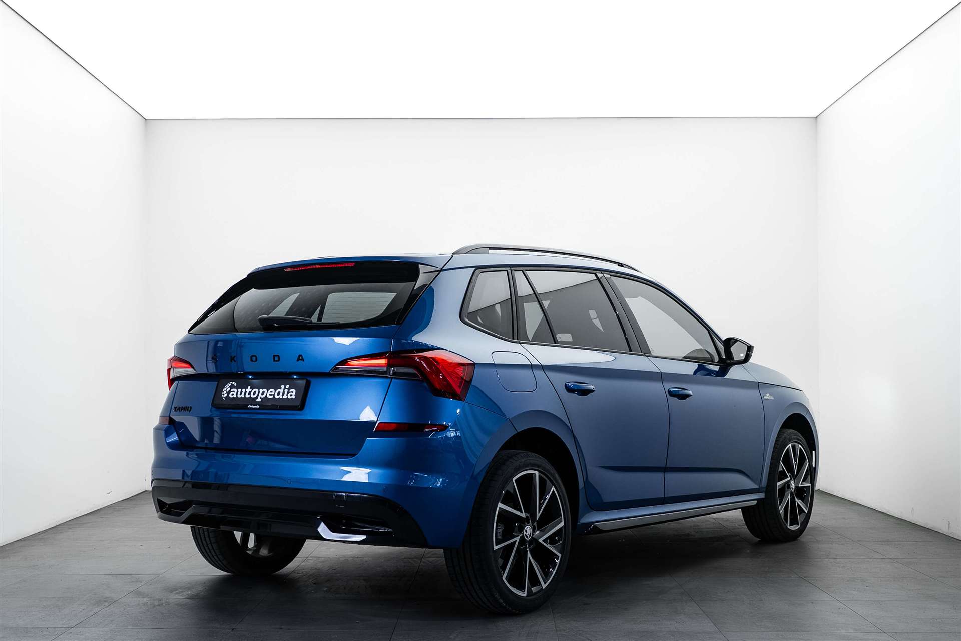 SKODA Kamiq 1.5 TSI ACT Monte Carlo DSG-showroom-element-2