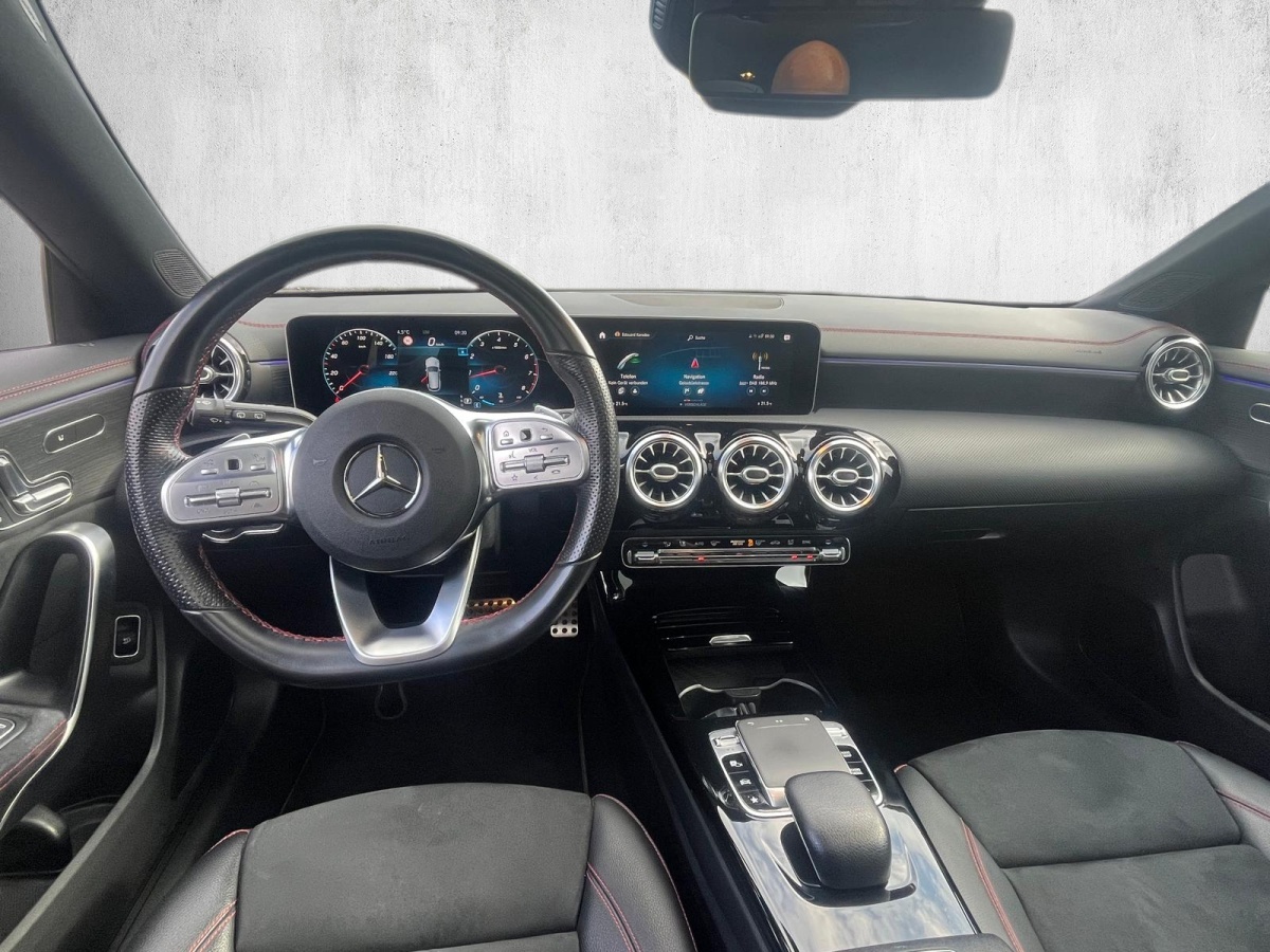 MERCEDES-BENZ CLA Shooting Brake 200 AMG Line 7G-DCT-image-10