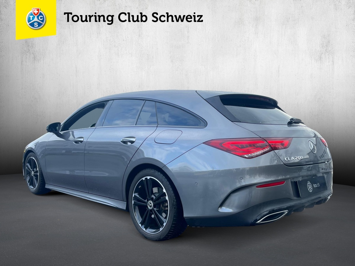 MERCEDES-BENZ CLA Shooting Brake 200 AMG Line 7G-DCT-image-2
