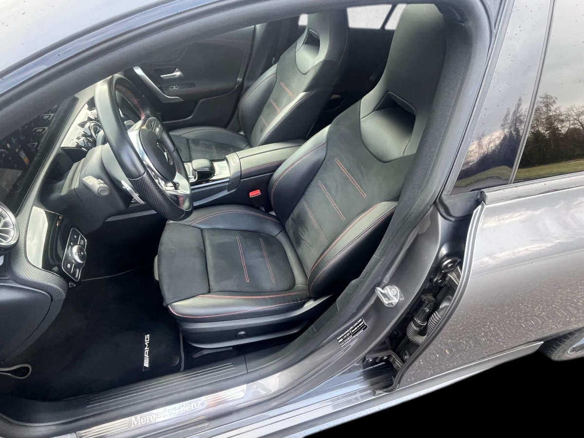 MERCEDES-BENZ CLA Shooting Brake 200 AMG Line 7G-DCT-image-8