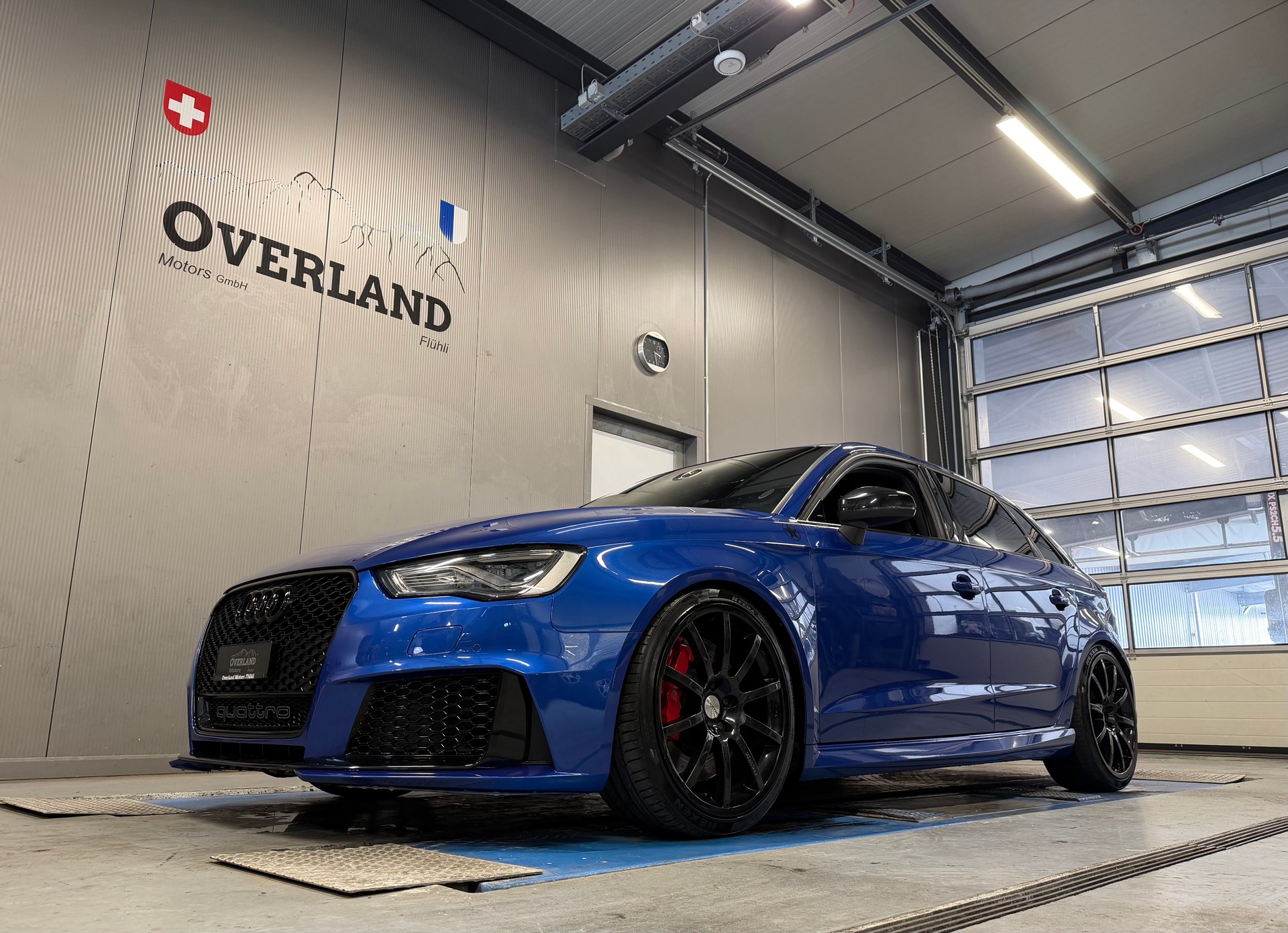 AUDI RS3 2.5 TSI quattro S-tronic-image-7