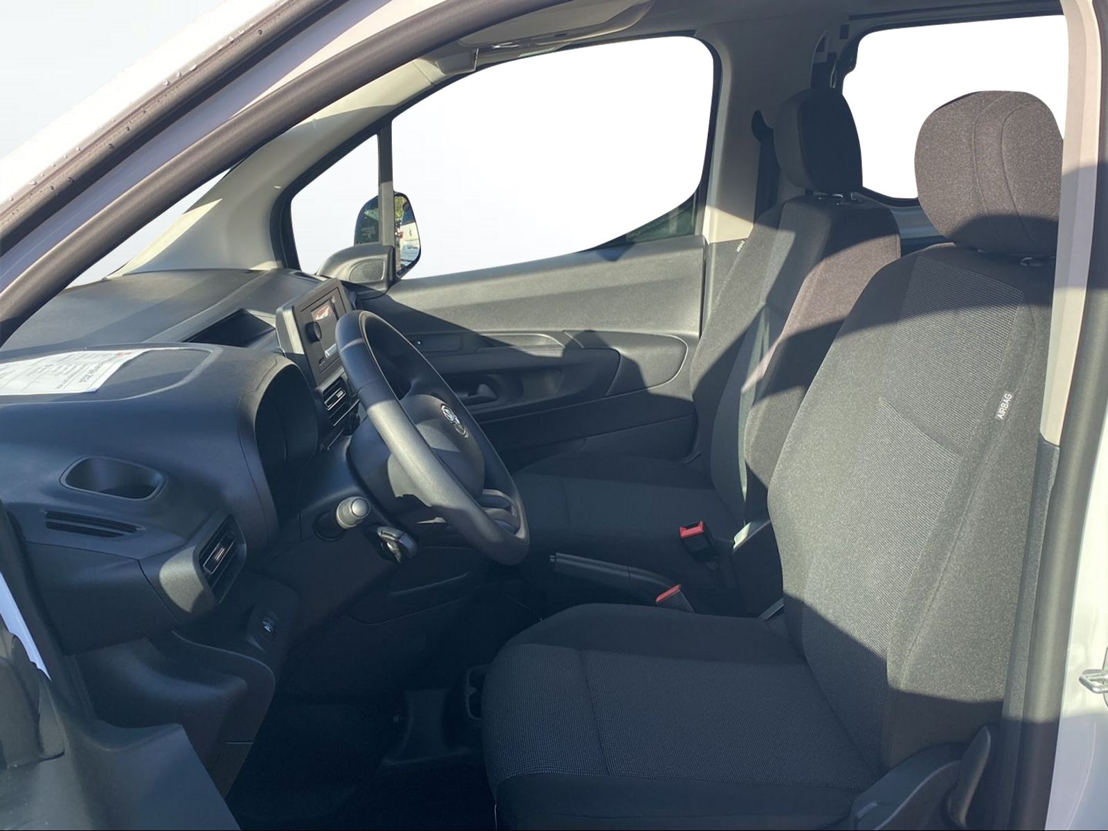 TOYOTA Proace City Verso 1.2 Comfort Long-image-4