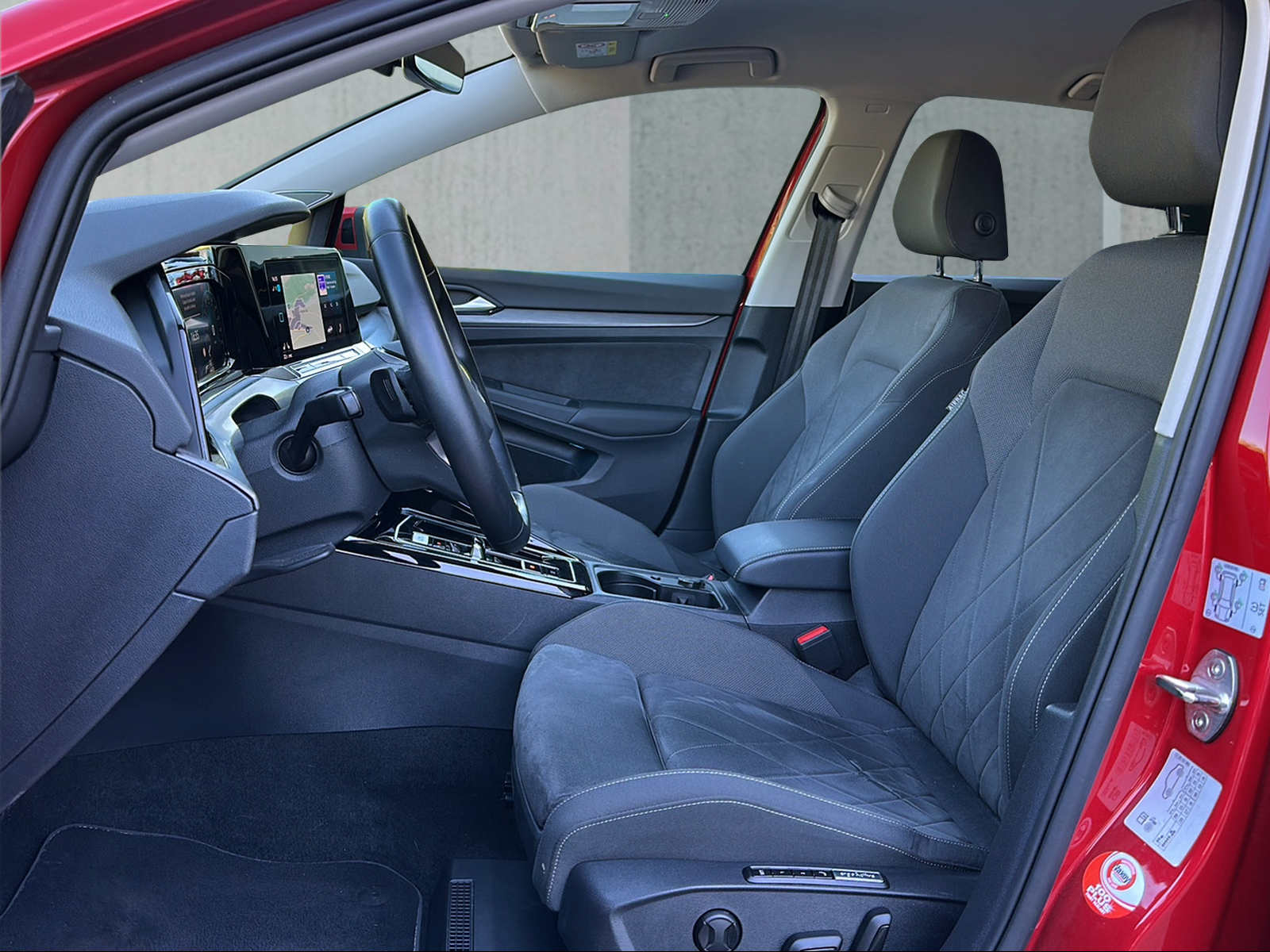 VW Golf 1.5 eTSI mHEV ACT Style DSG-image-8