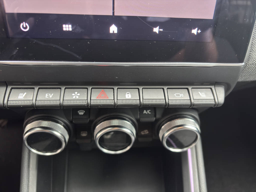 RENAULT Clio 1.6 E-Tech techno-image-12