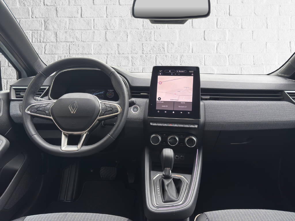 RENAULT Clio 1.6 E-Tech techno-image-8