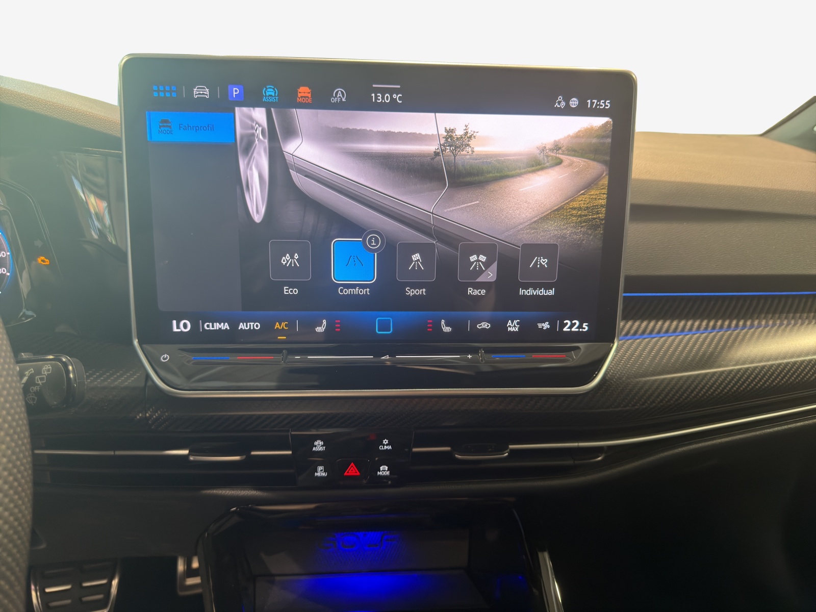 VW Golf Variant 2.0 TSI R DSG 4 Motion-image-10