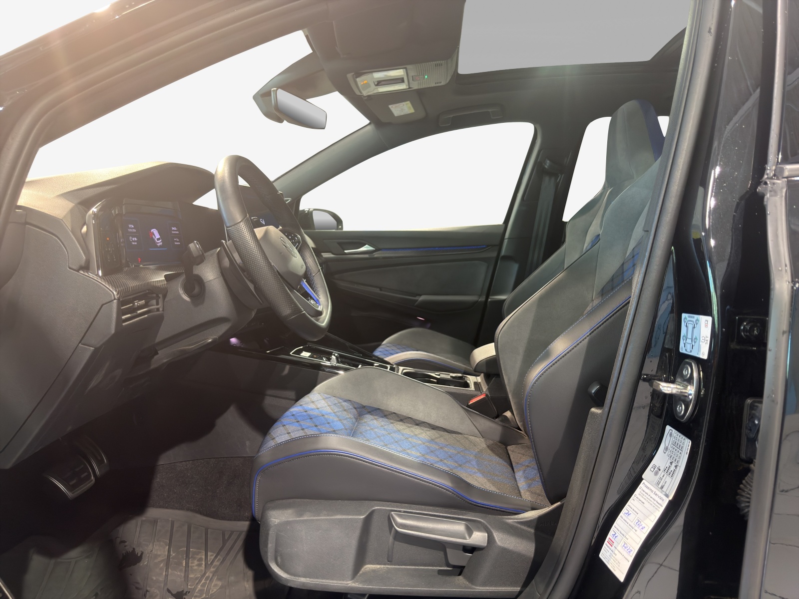VW Golf Variant 2.0 TSI R DSG 4 Motion-image-7