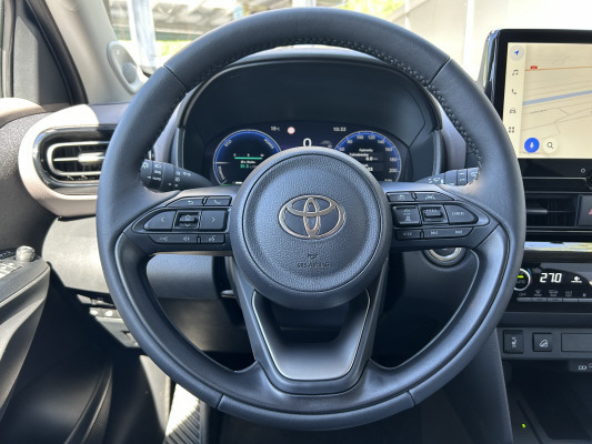 TOYOTA Yaris Cross 1.5 Prem. AWD-image-8