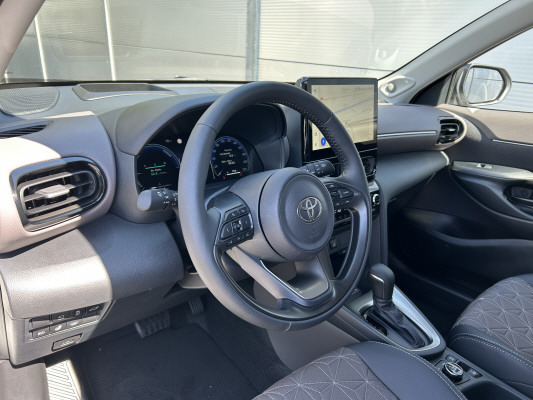 TOYOTA Yaris Cross 1.5 Prem. AWD-image-7
