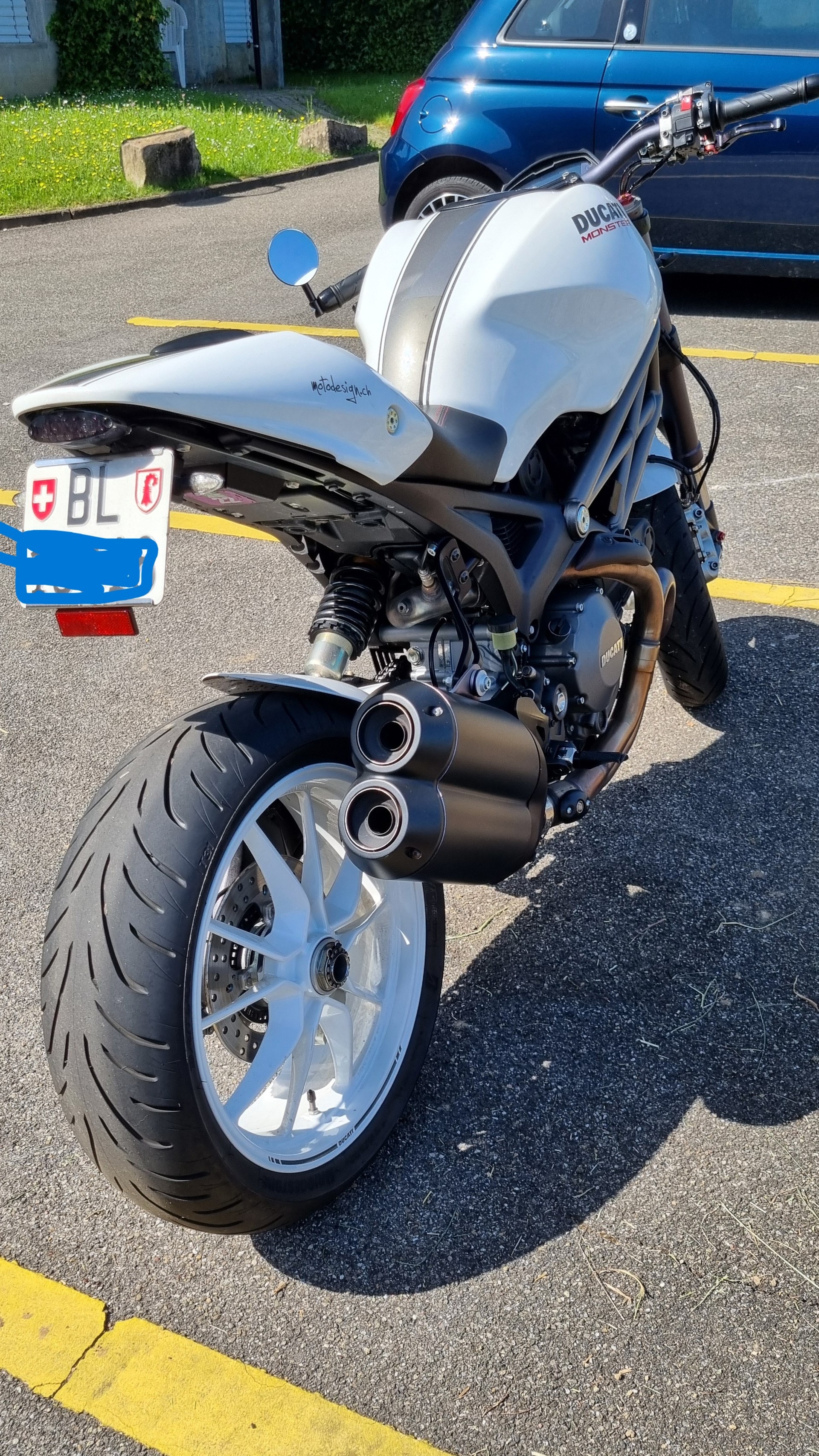 DUCATI Monster 1100 EVO ABS-image-4