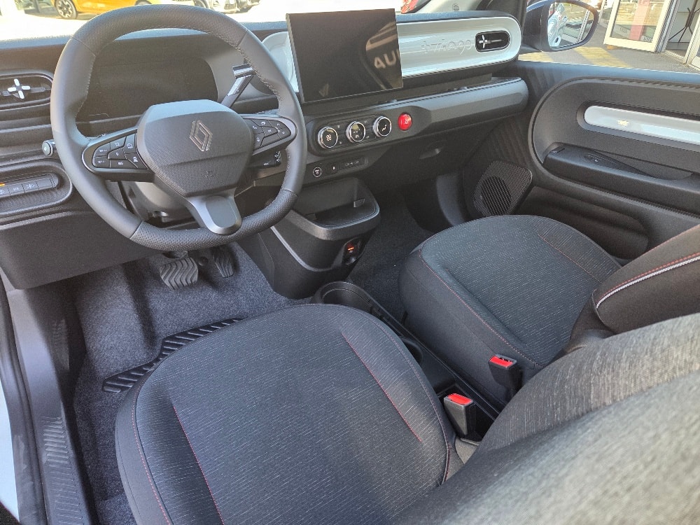RENAULT Twingo E-Tech 27kWh Techno-image-7
