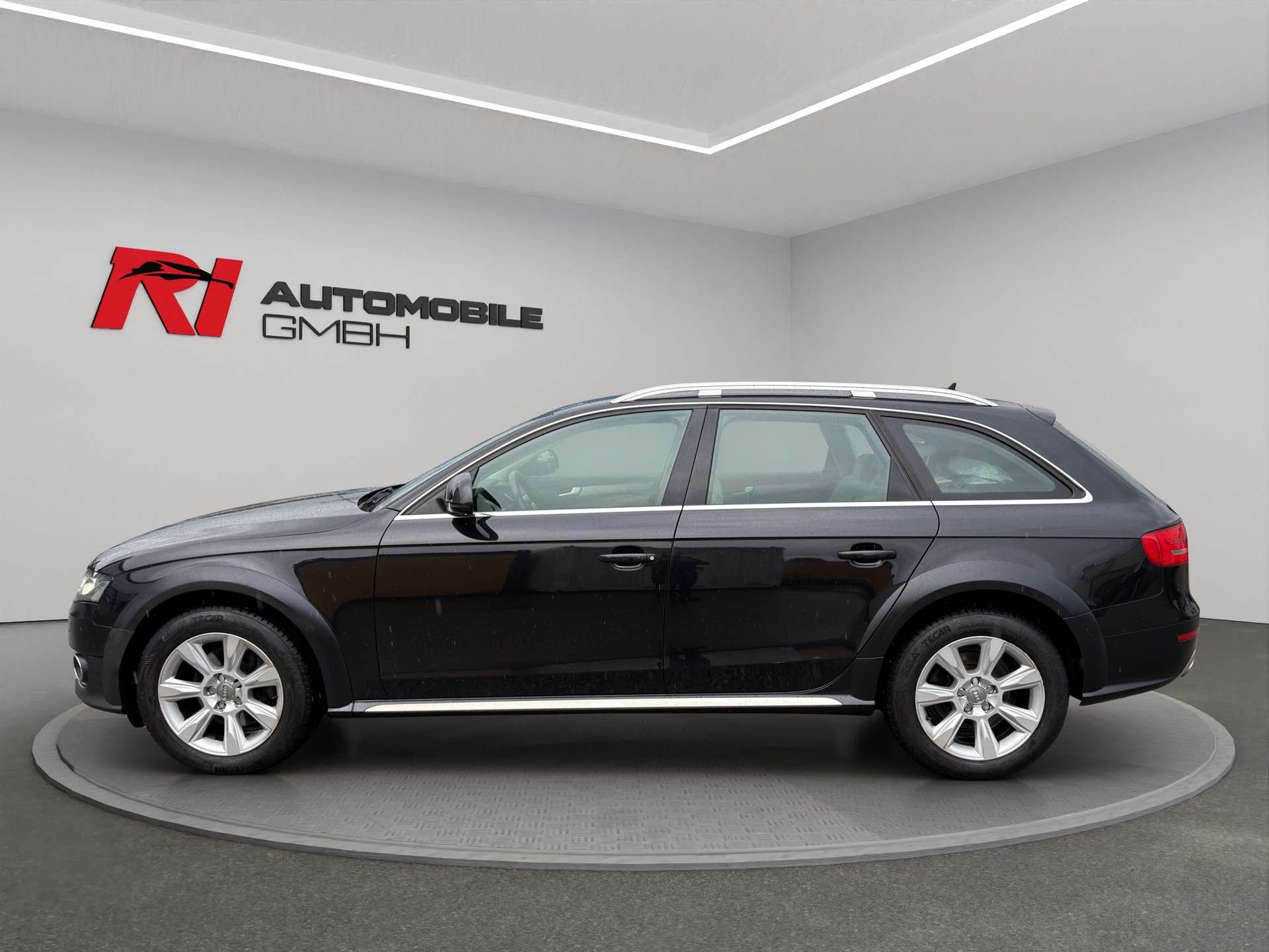 AUDI A4 allroad 3.0 TDI quattro S-tronic-image-6