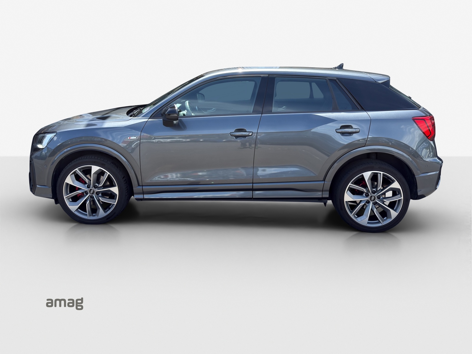 AUDI Q2 35 TFSI S line-showroom-element-1