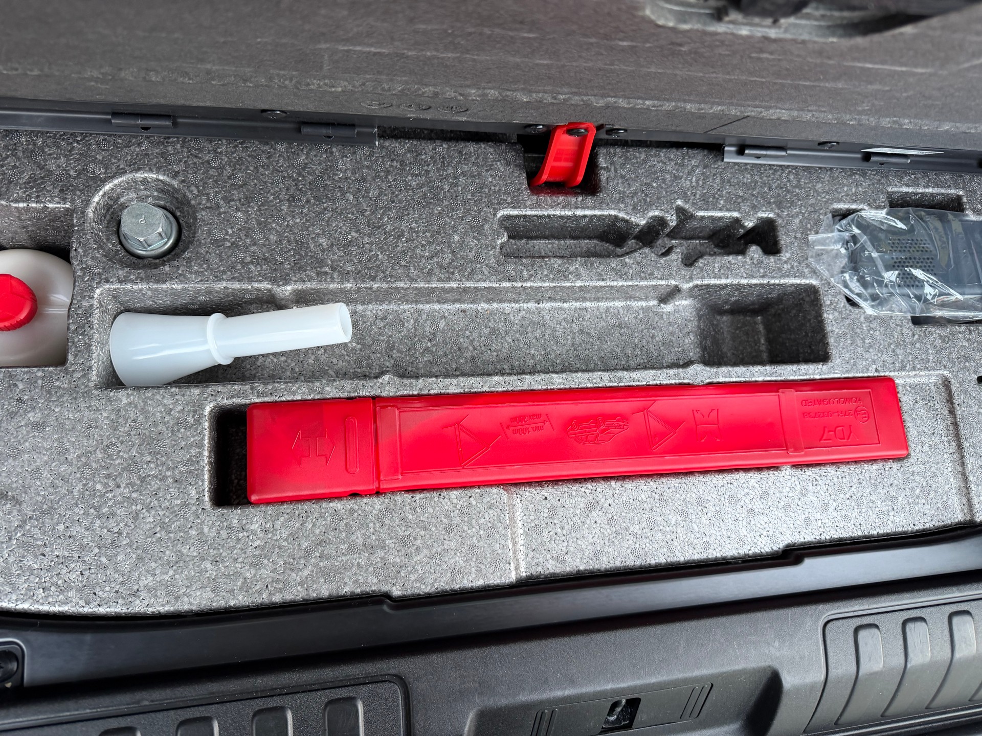 LAND ROVER Range Rover Sport 3.0 SDV6 —-7 PLACES — CROCHET ATTELAGE 3500 KG —-STARTECH—--image-37