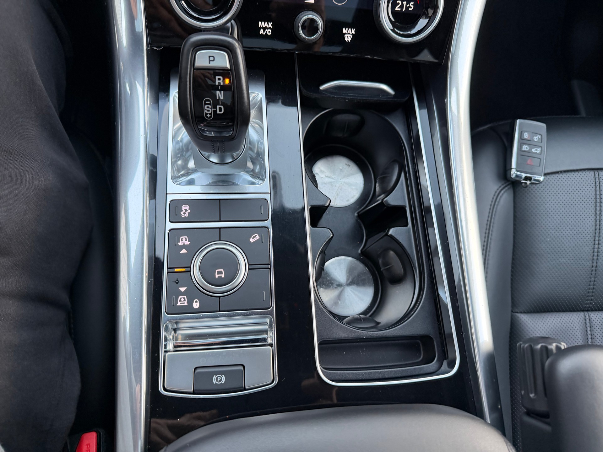 LAND ROVER Range Rover Sport 3.0 SDV6 —-7 PLACES — CROCHET ATTELAGE 3500 KG —-STARTECH—--image-22