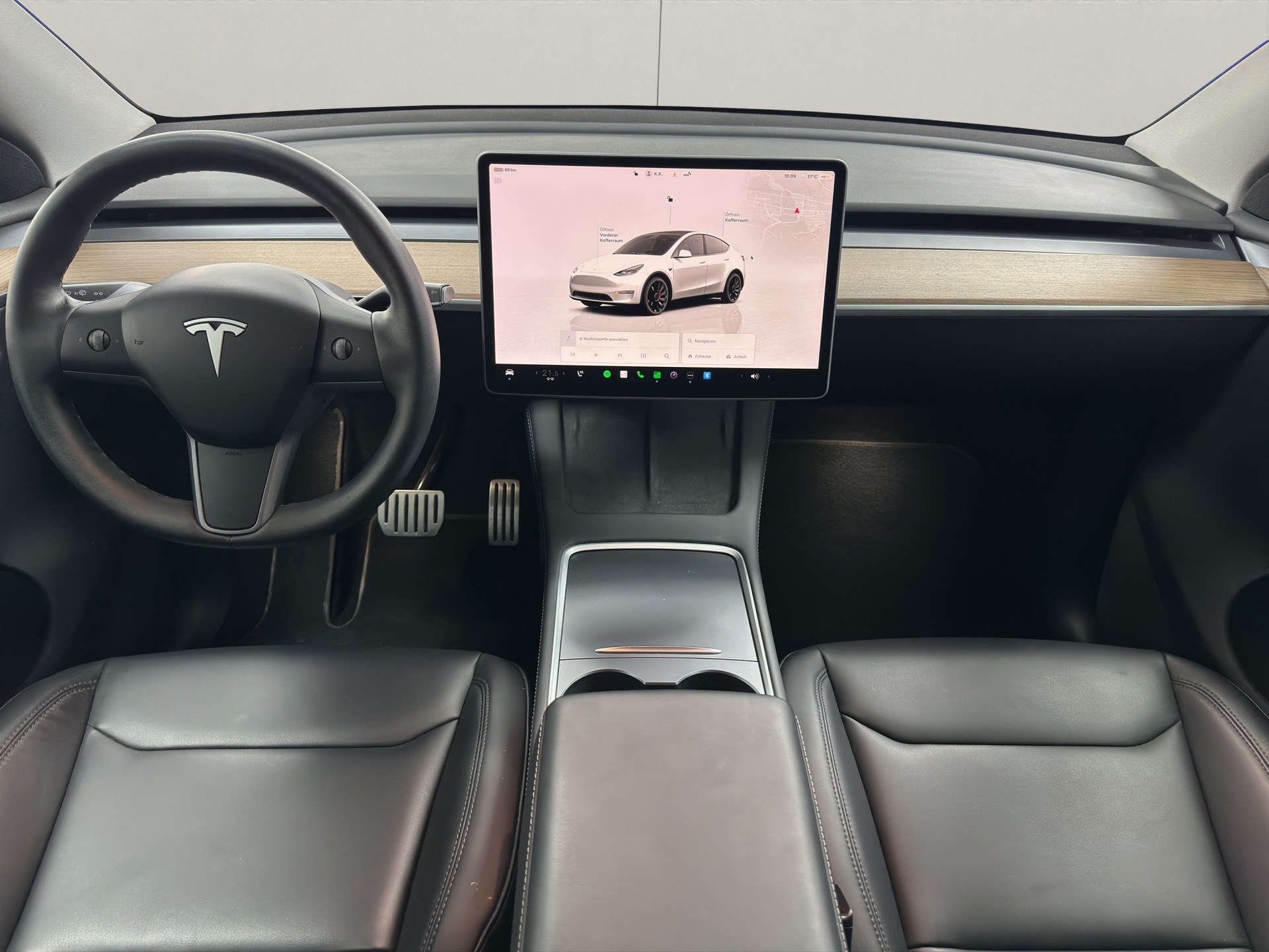 TESLA Model Y Long Range-image-7
