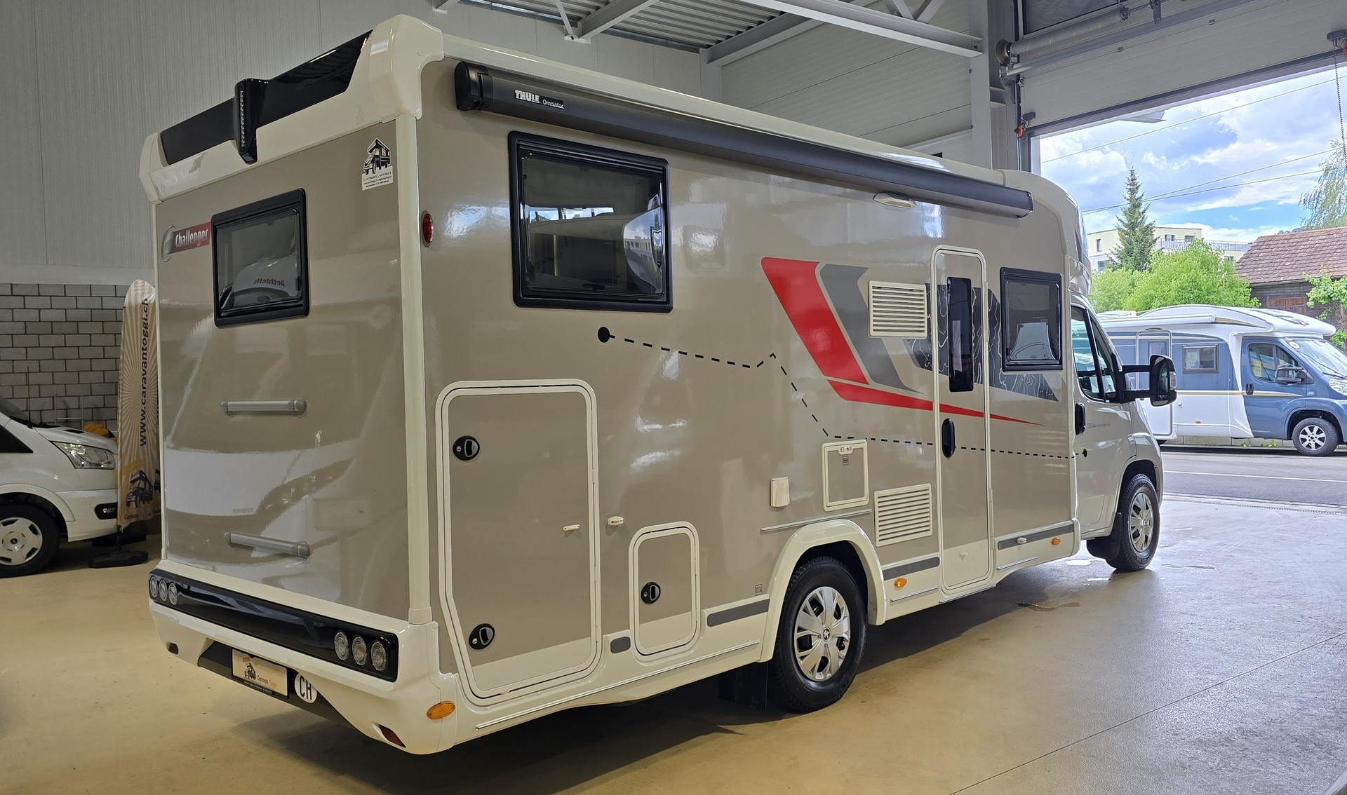CHALLENGER Etape Edition 384, Peugeot Jumper 2.2BlueHdi 140PS-image-2