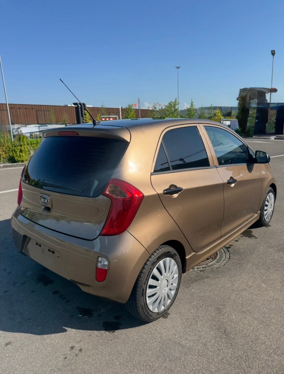 KIA 1.0 12V Trend-image-3