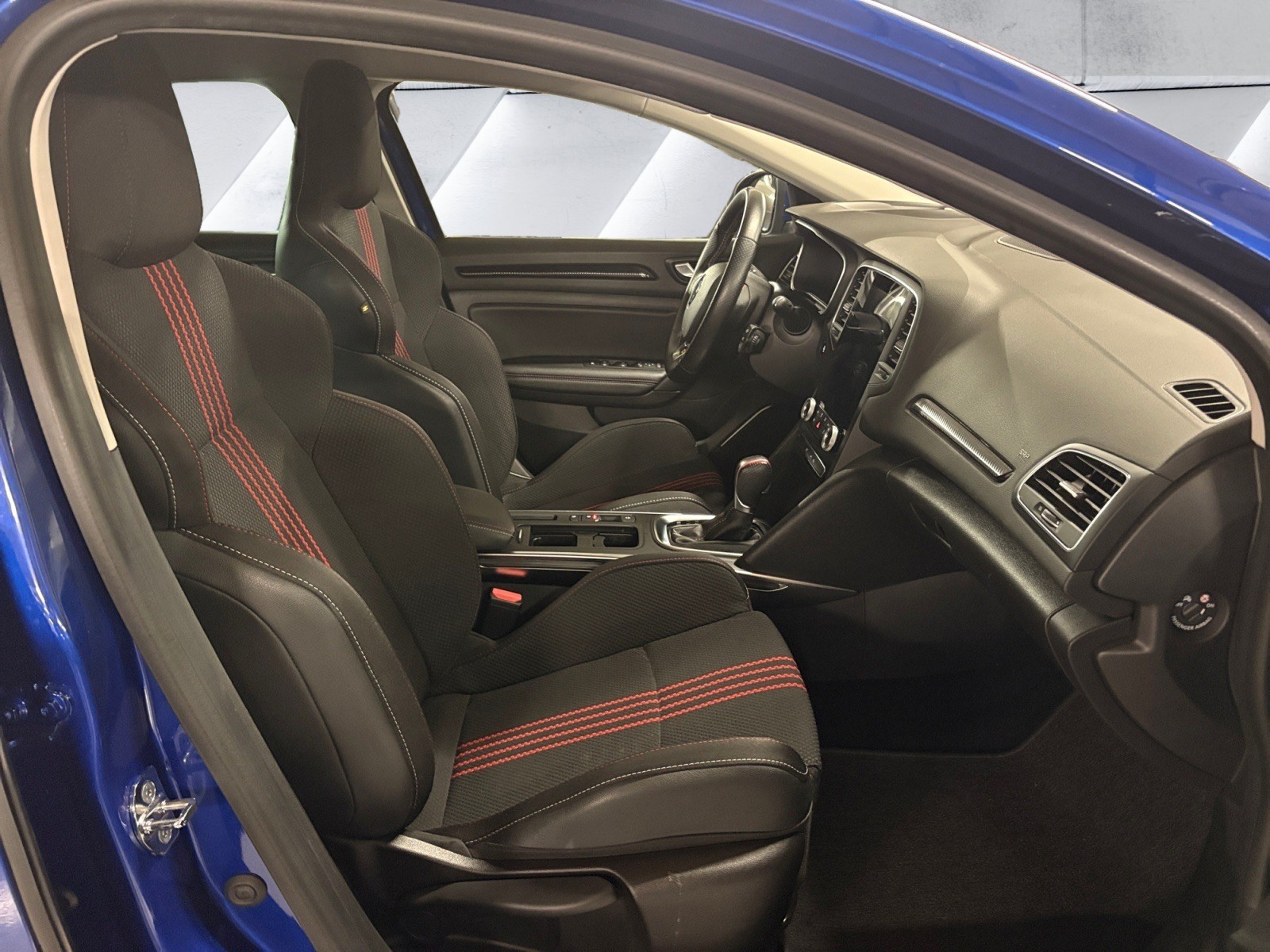 RENAULT Mégane Grandtour 1.3 16V R.S. Line EDC/ #1 Elite Dealer – AutoScout24 Award 2025 Winner-image-13