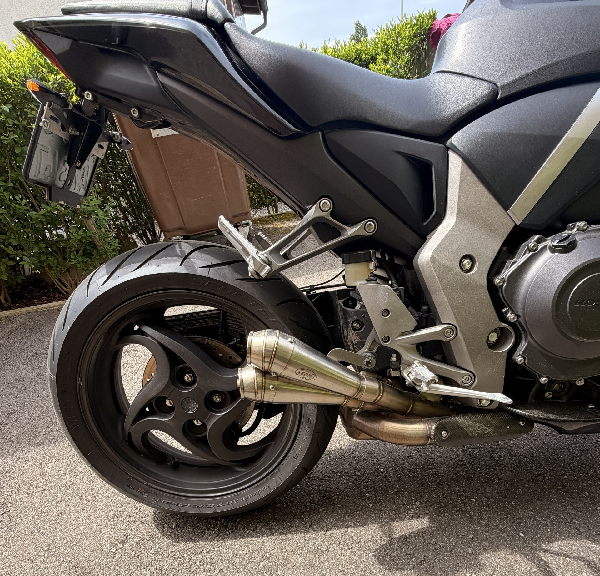 HONDA CB 1000 R ABS-image-8