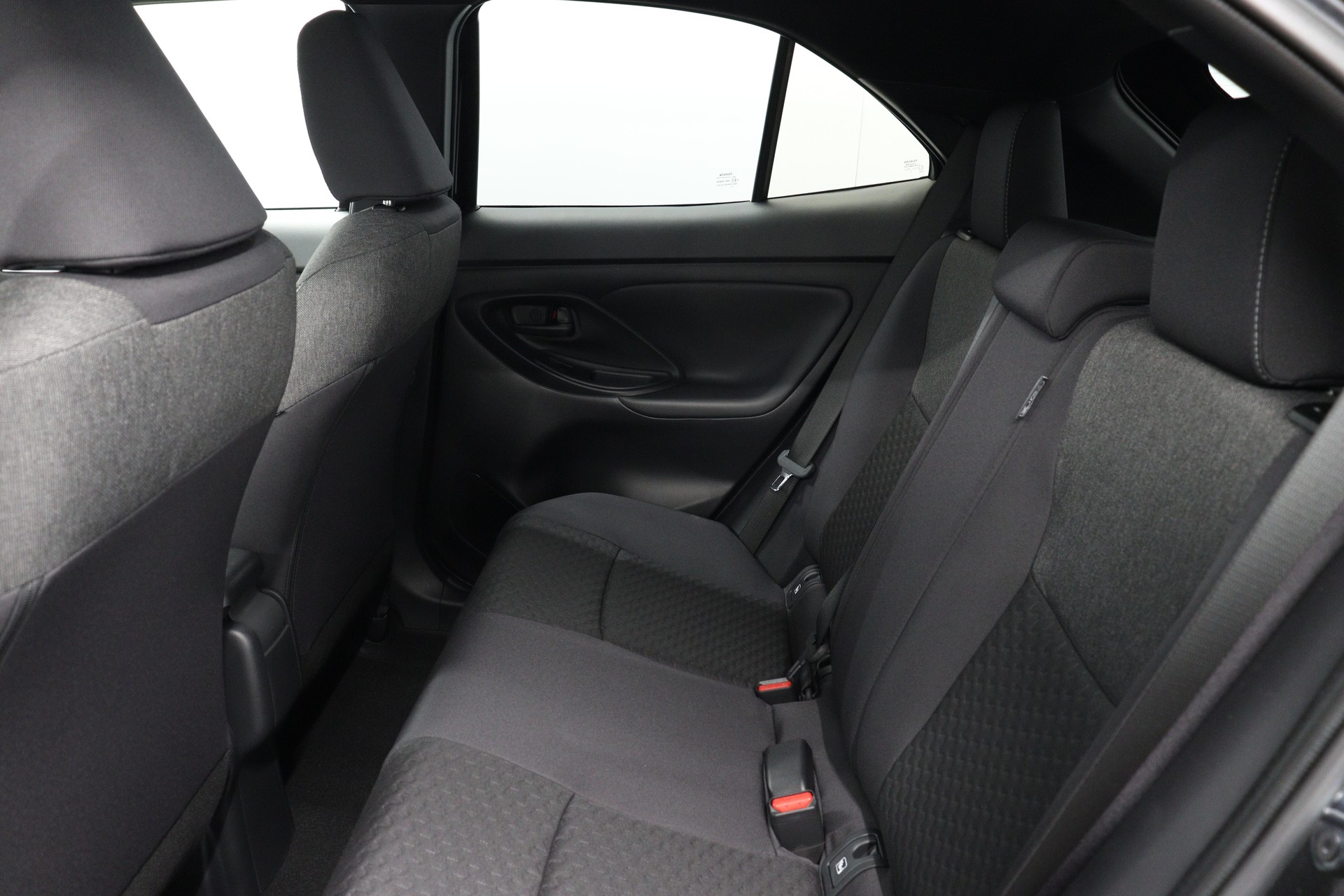 TOYOTA Yaris Cross 1.5 VVT-i HSD Trend AWD-i-image-11