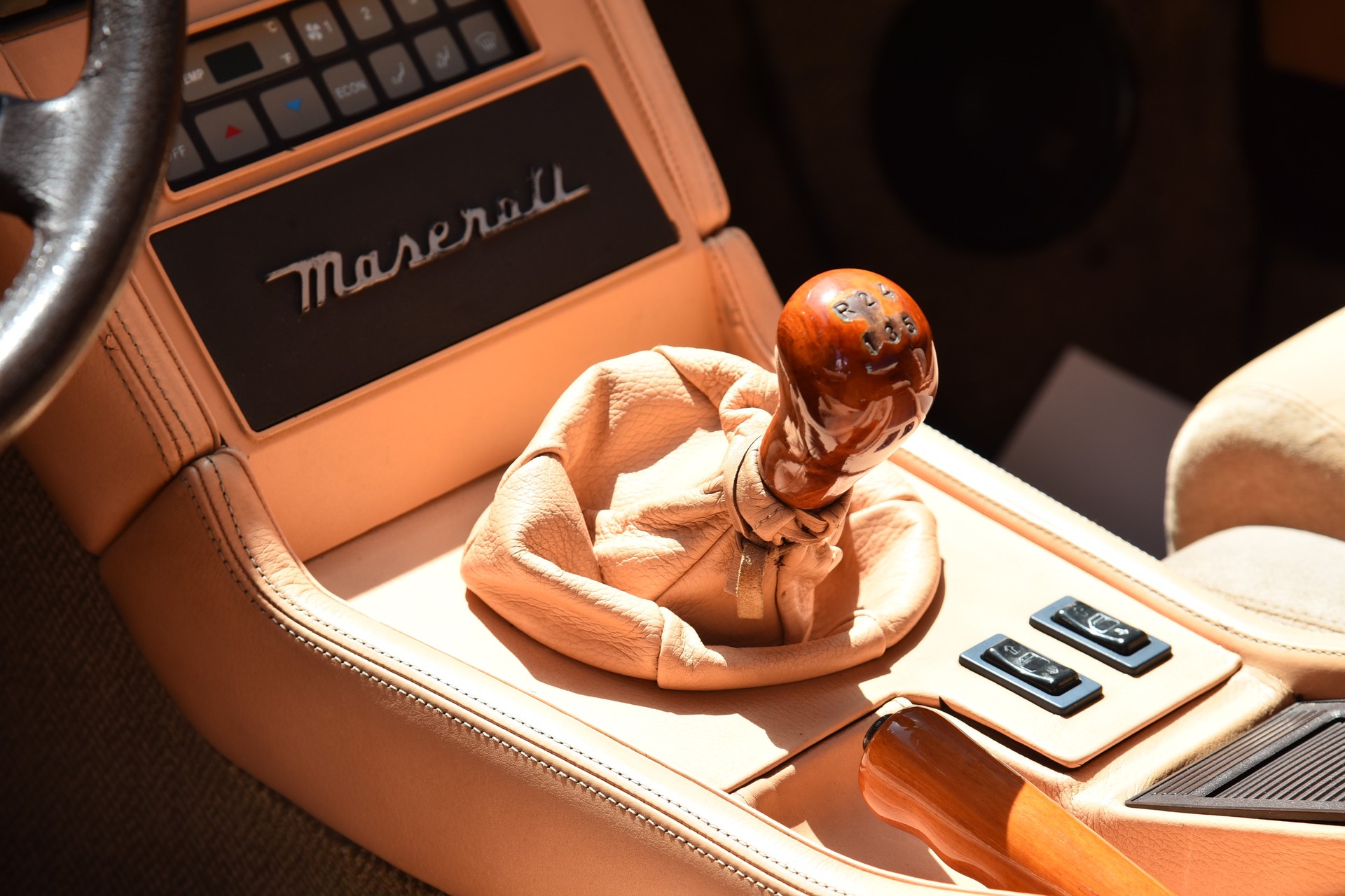 MASERATI KARIF-image-6