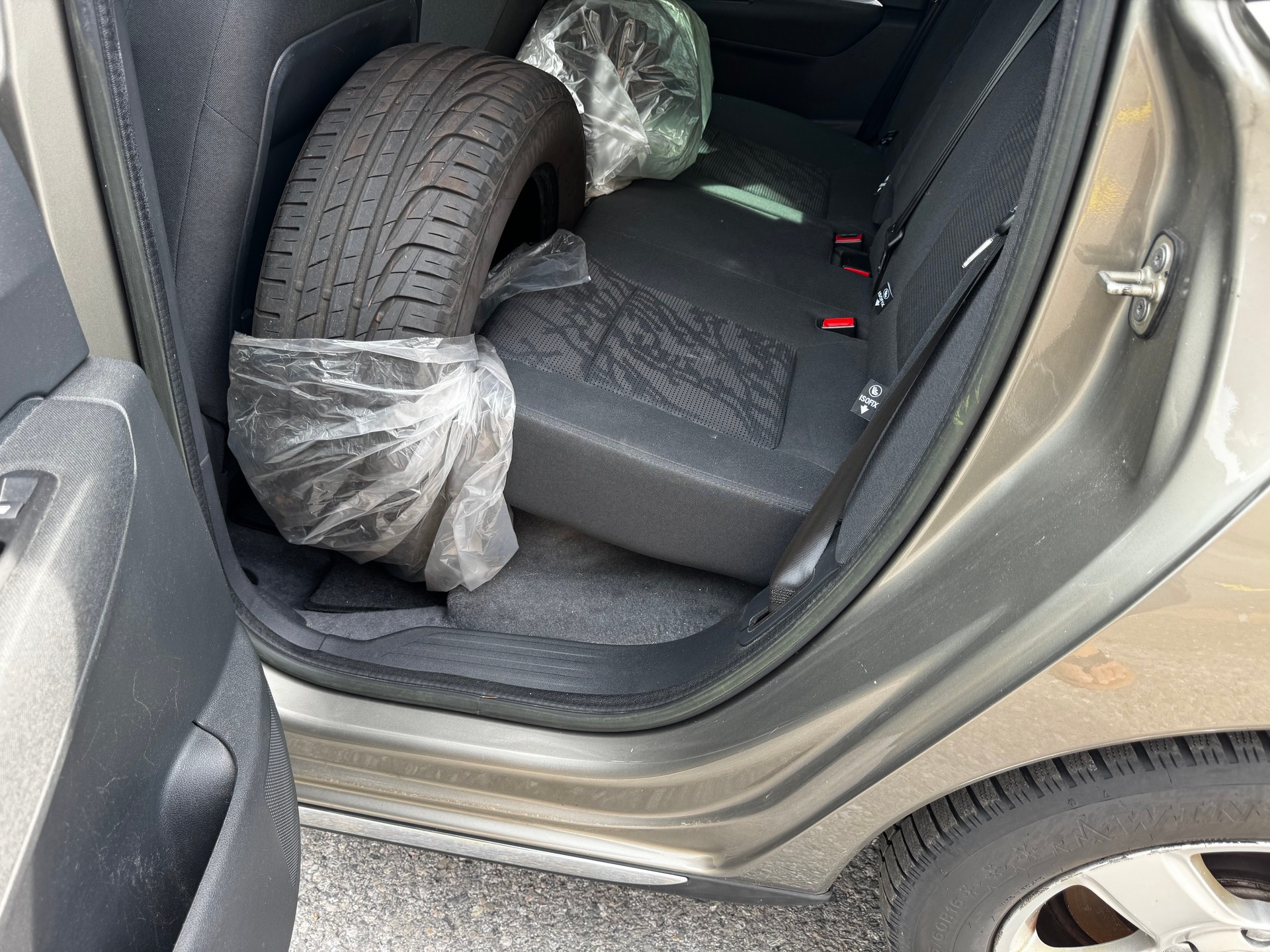 PEUGEOT 3008 HYbrid4 2.0 HDI EGS6-image-9