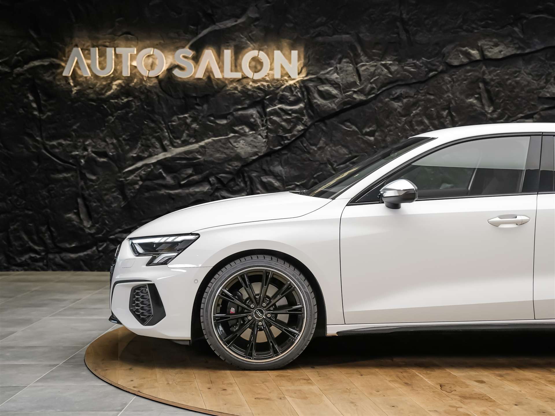 AUDI S3 Sportback 2.0 TFSI quattro S-tronic *19" Felgen*Abstandsregler*Sitzheizung*-image-16
