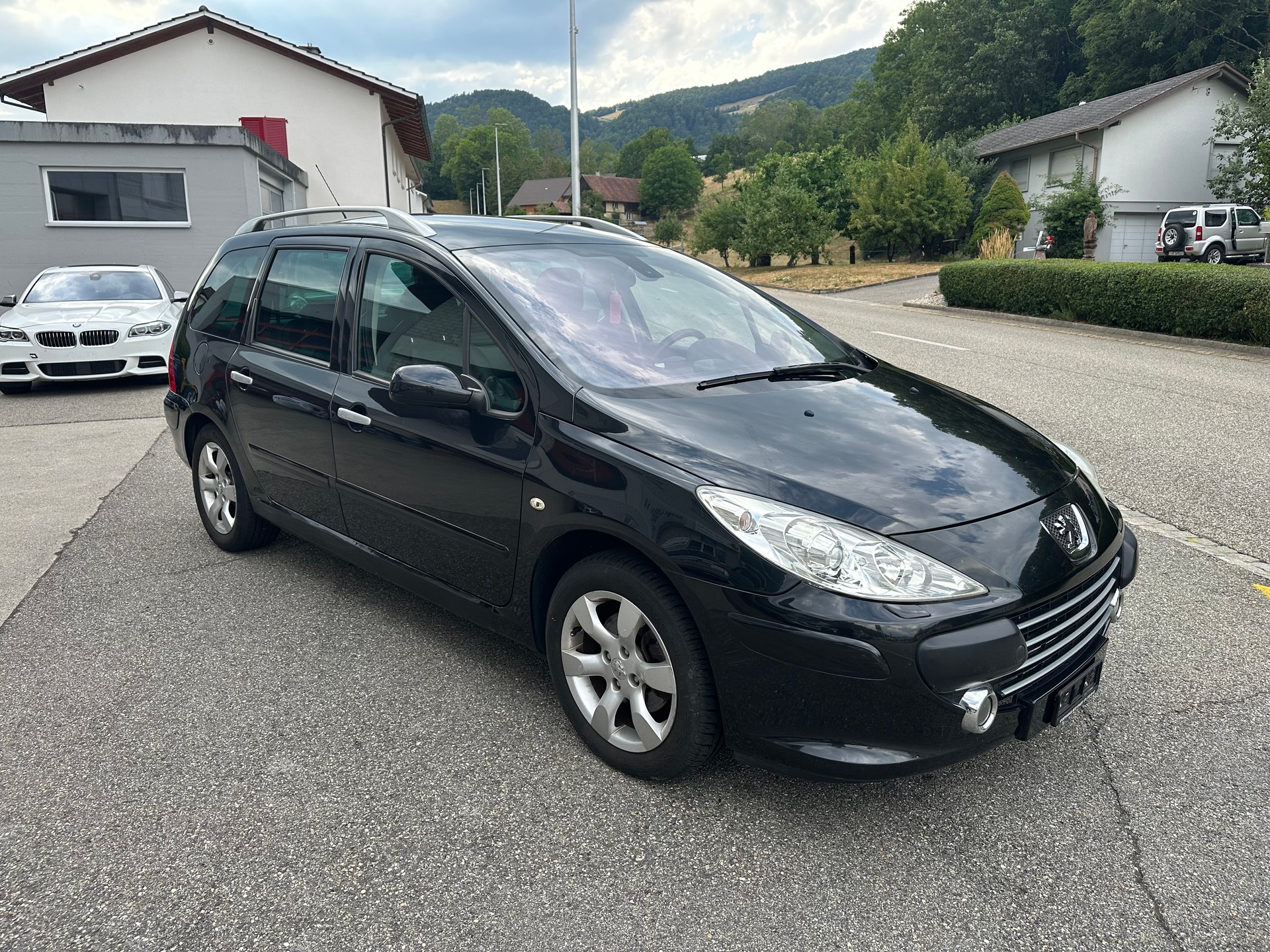 PEUGEOT 307 SW 2.0 16V Premium-image-4