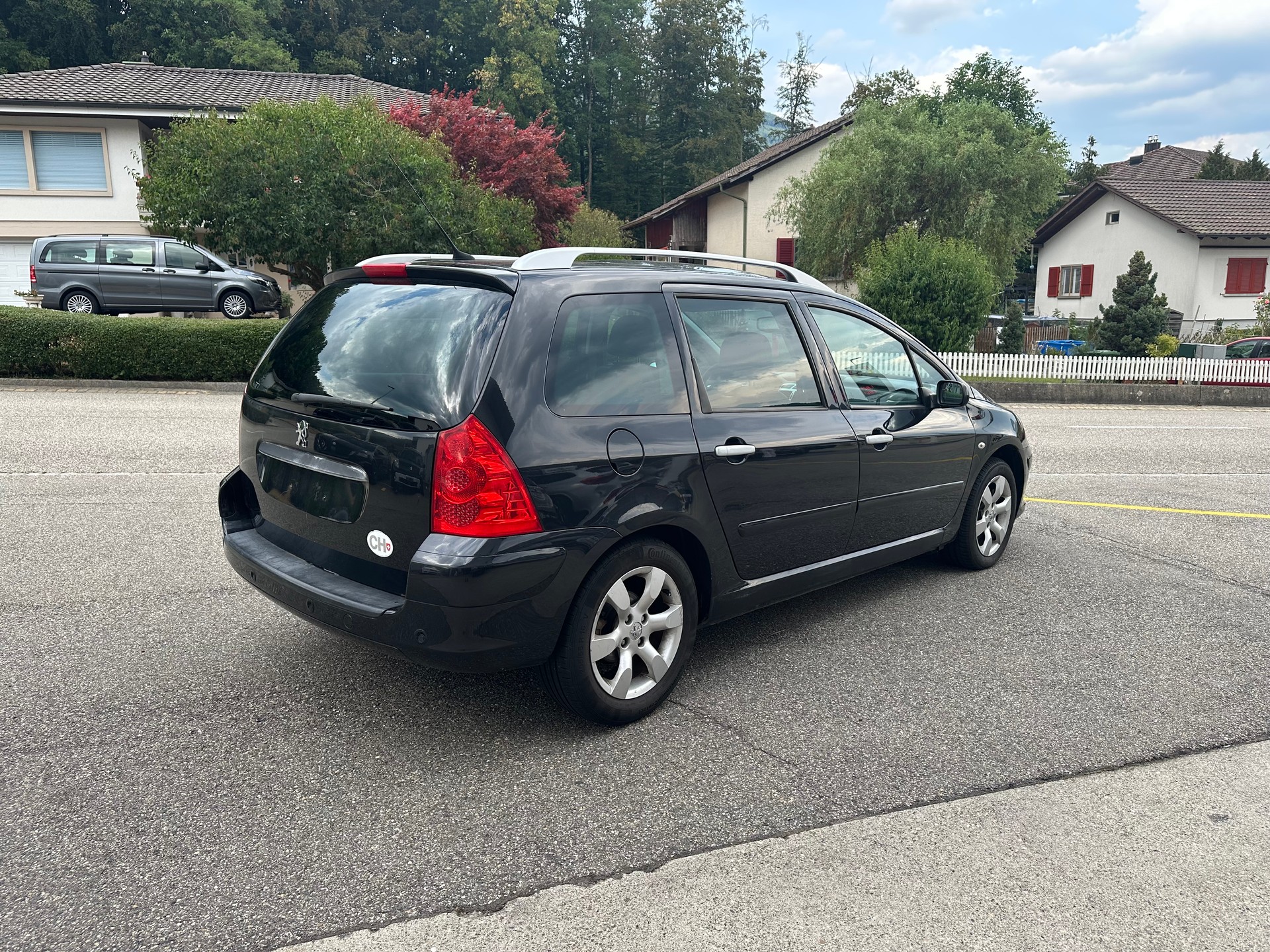PEUGEOT 307 SW 2.0 16V Premium-image-3