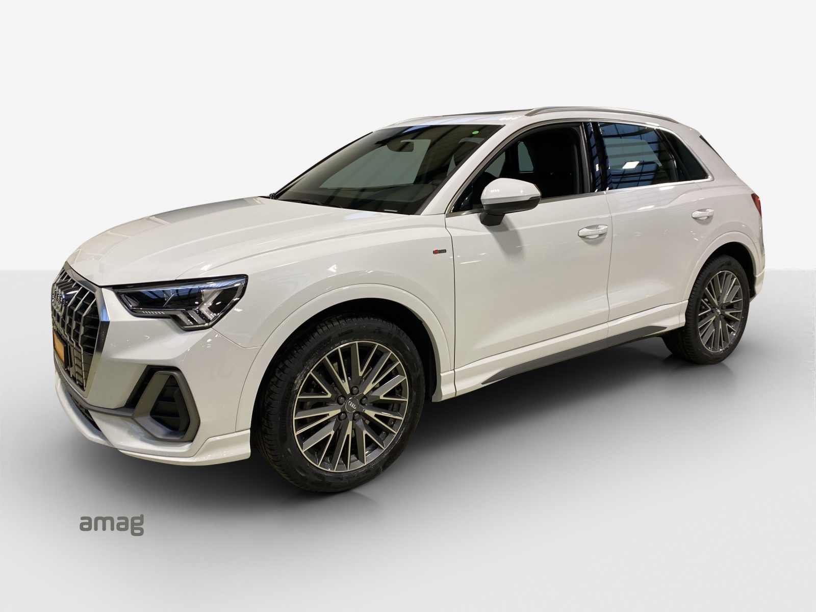 AUDI Q3 40 TFSI S line quattro S-tronic