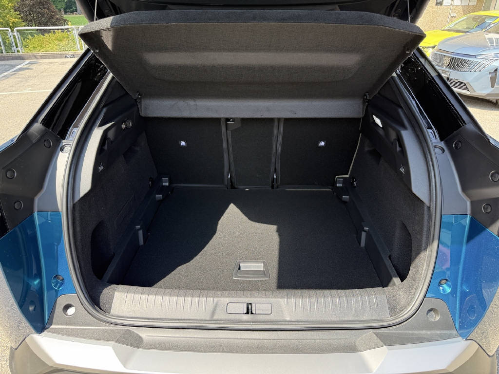 PEUGEOT 3008 Plug-in Hybrid 225 e-DCS7 GT Exclusive-image-13