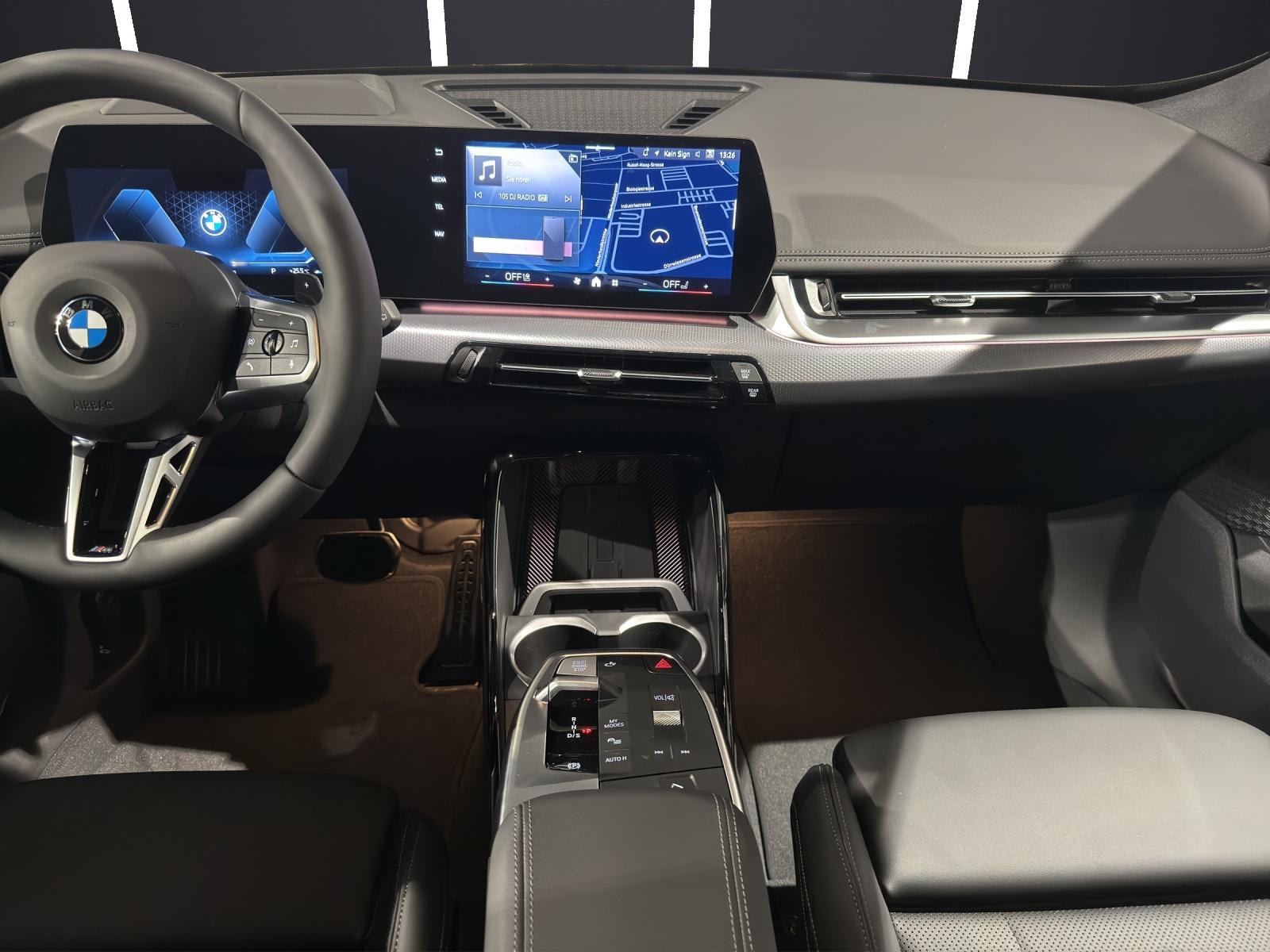 BMW X1 20d xDrive paddles-image-12