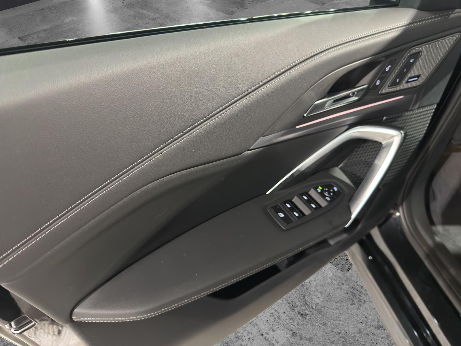 BMW X1 20d xDrive paddles-image-14