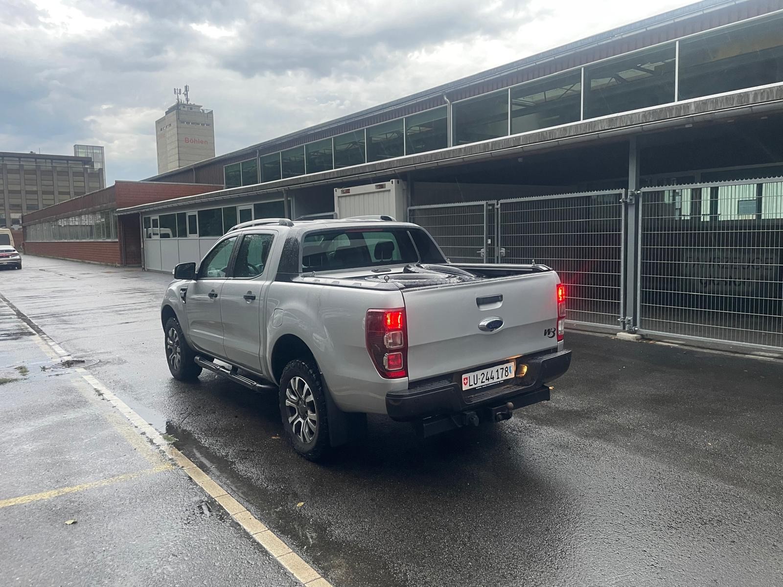 FORD Ranger Wildtrak 3.2 TDCi 4x4 A-image-9