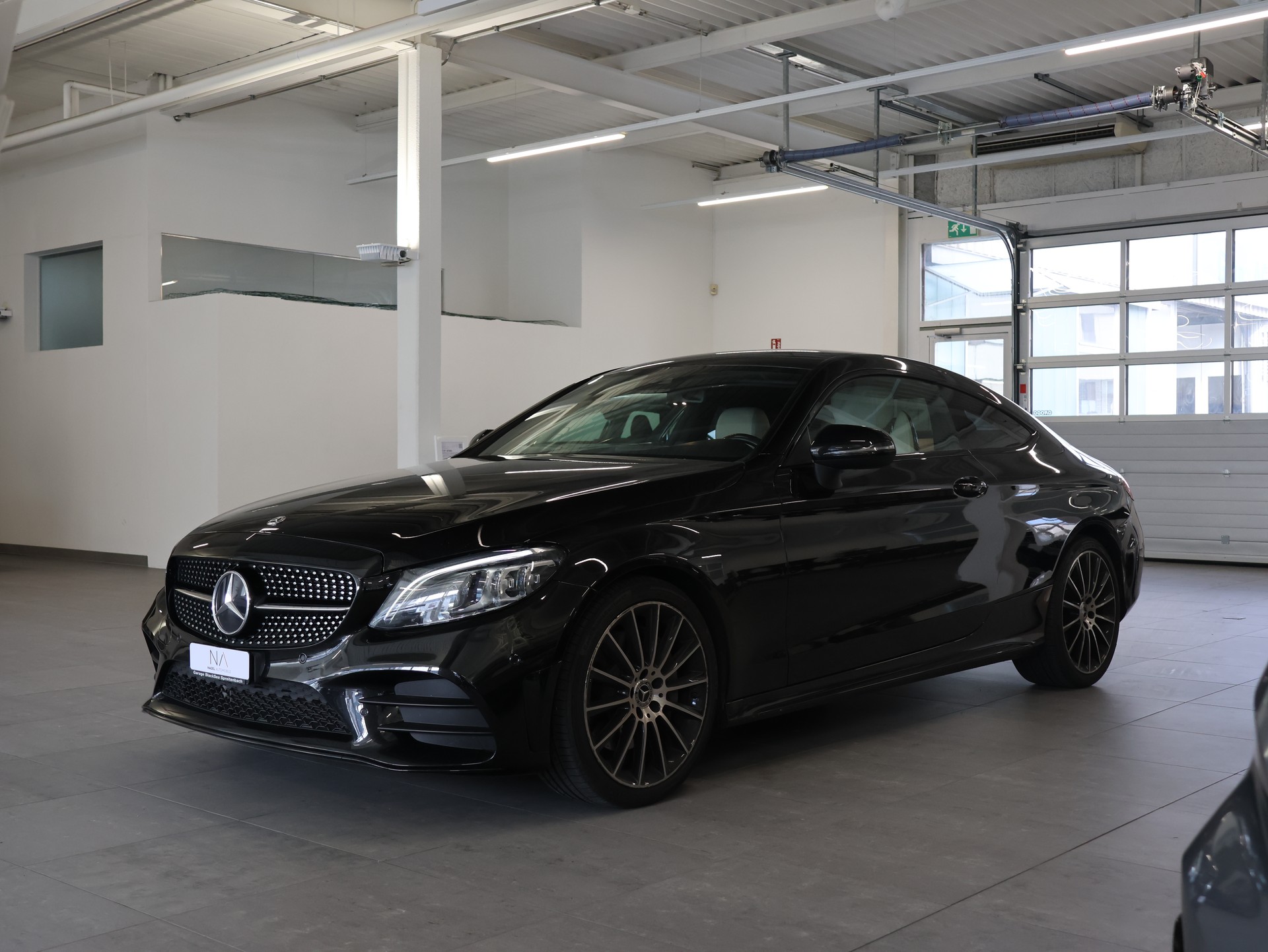 MERCEDES-BENZ Mercedes-Benz C300d *Burmester* *Sitzheizung* *Rückfahrkamera*-showroom-element-3