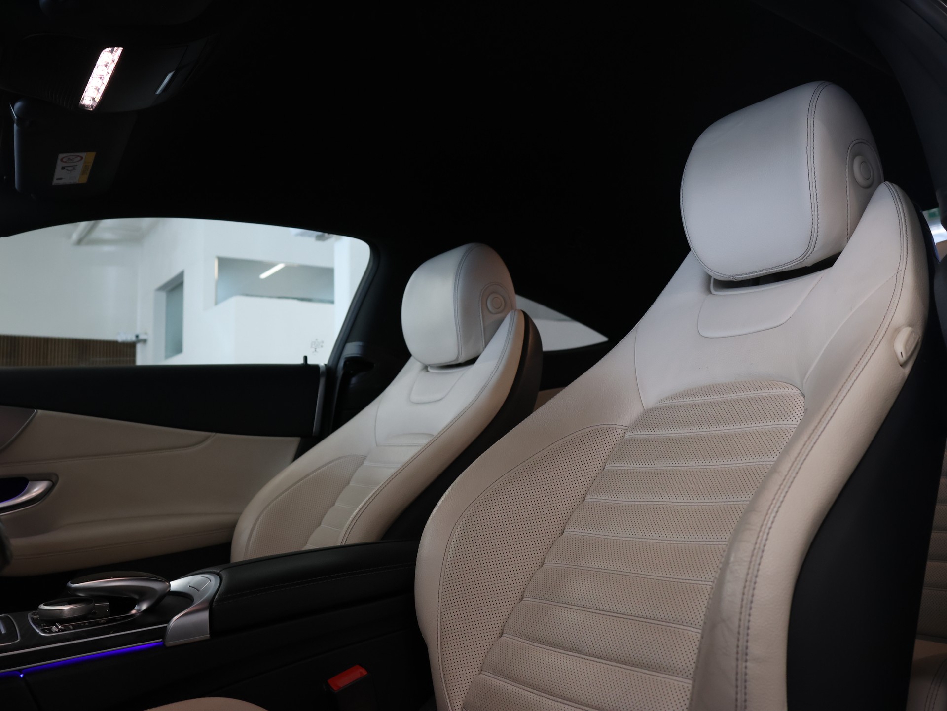 MERCEDES-BENZ Mercedes-Benz C300d *Burmester* *Sitzheizung* *Rückfahrkamera*-image-15