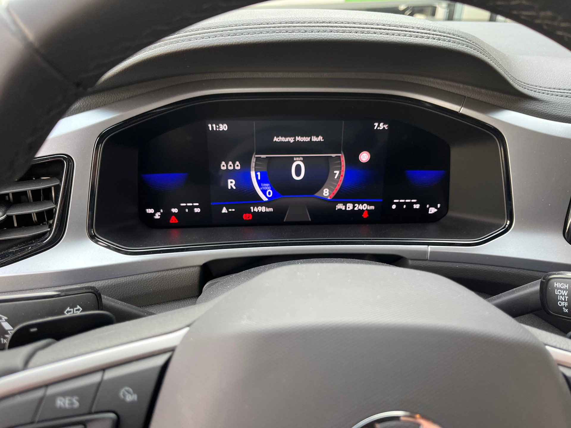 VW T-Roc 1.5 TSI EVO Life DSG-image-5