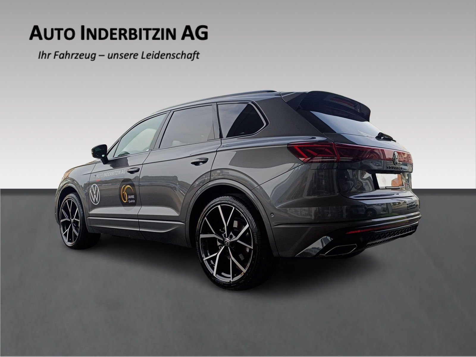 VW Touareg 3.0 TDI R-Line Final Edition Tiptronic-showroom-element-1