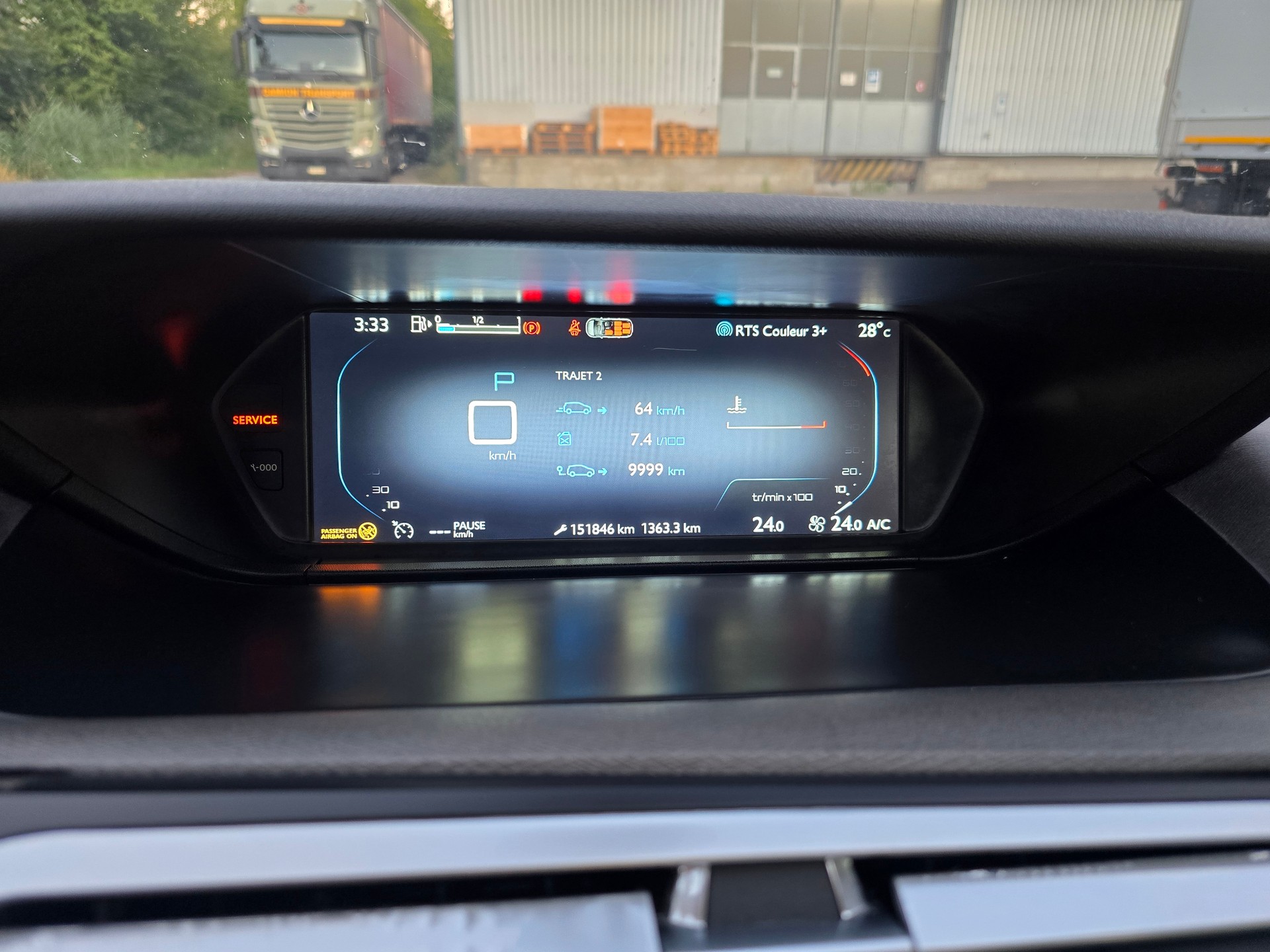 CITROEN Grand C4 Picasso 1.6i 16V e-THP Séduction-image-19