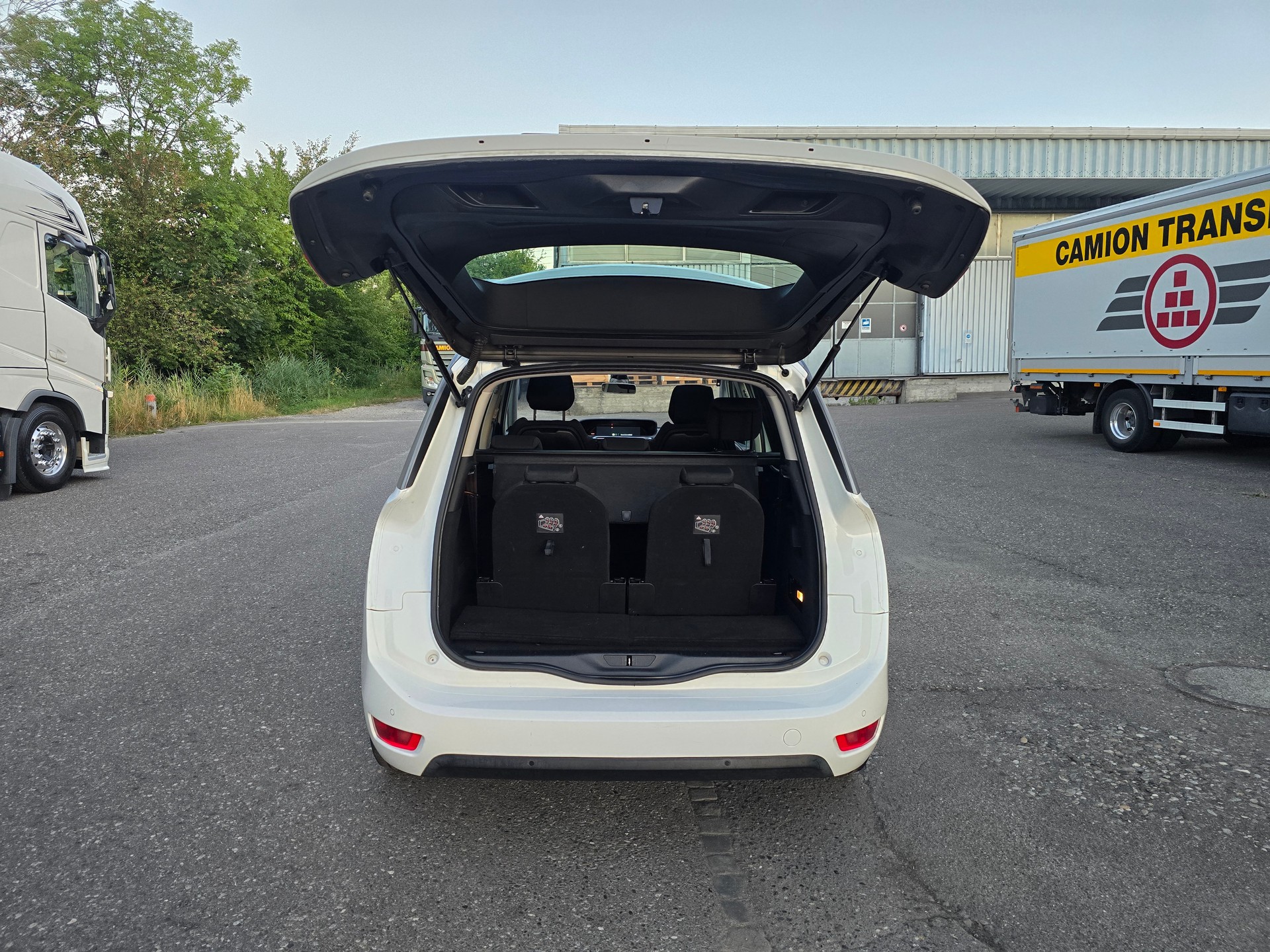 CITROEN Grand C4 Picasso 1.6i 16V e-THP Séduction-image-6