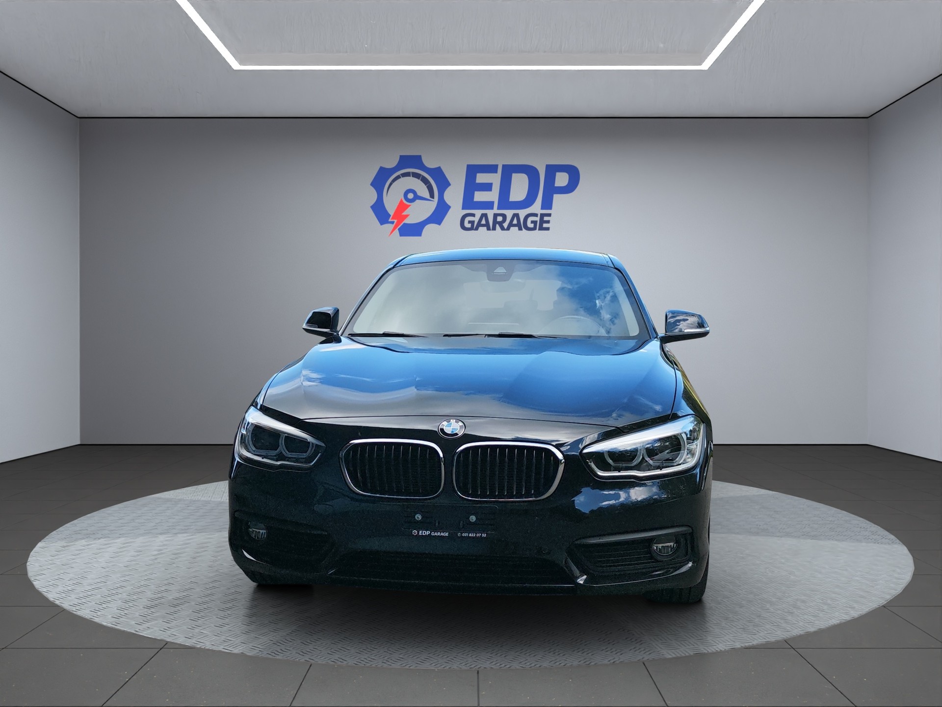 BMW 118i Edition Sport Line Steptronic-showroom-element-2
