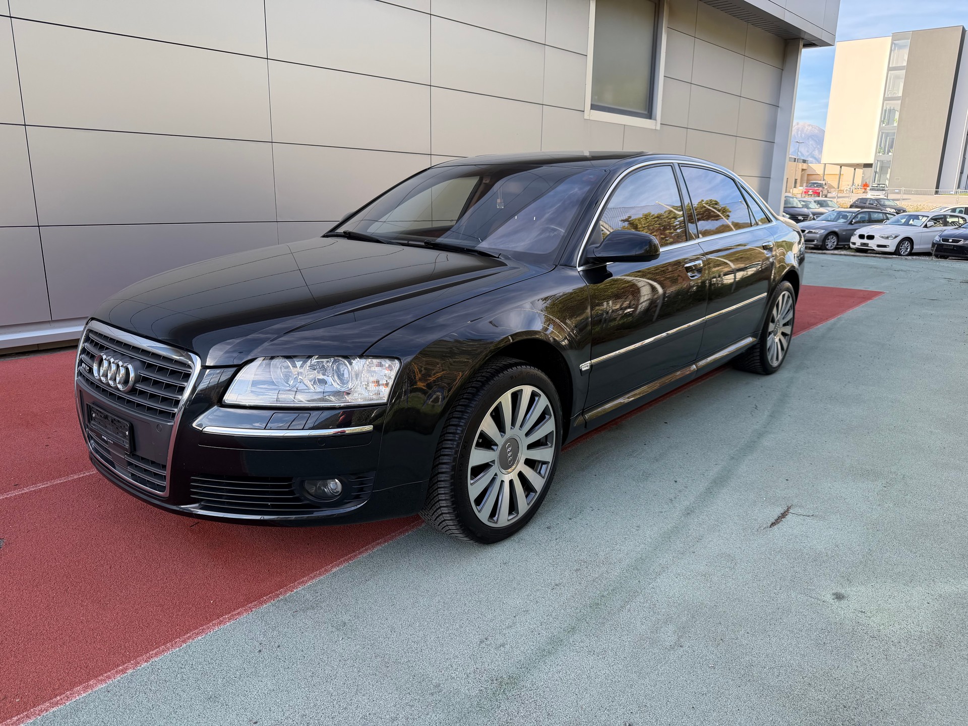 AUDI A8 L 6.0 quattro tiptronic