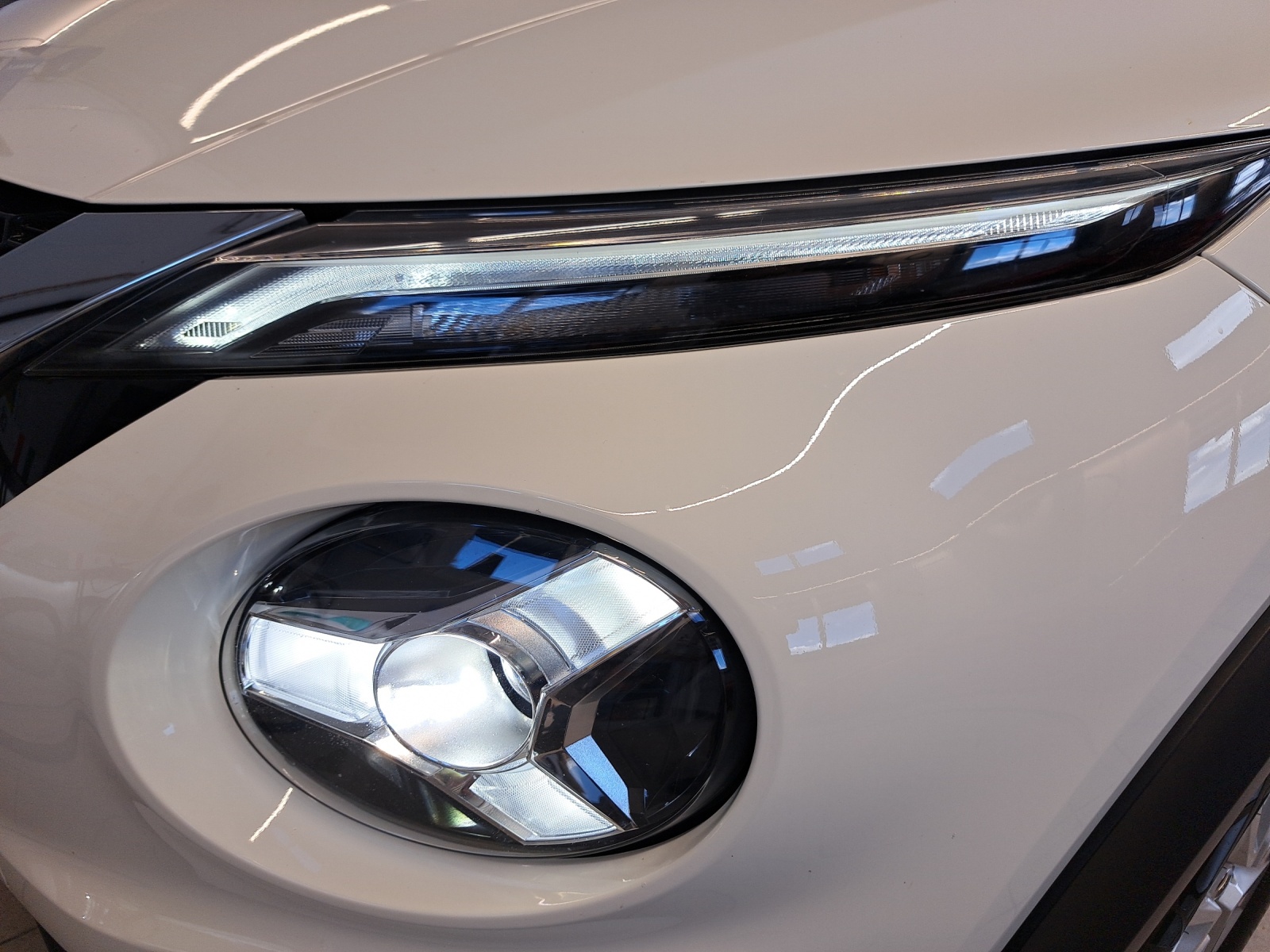 NISSAN Juke 1.0 DIG-T Visia-image-17