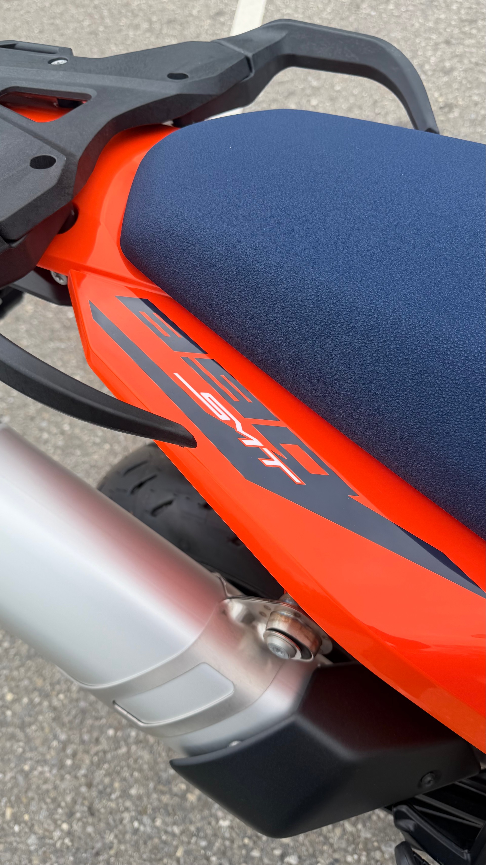 KTM 890 SMT-image-6