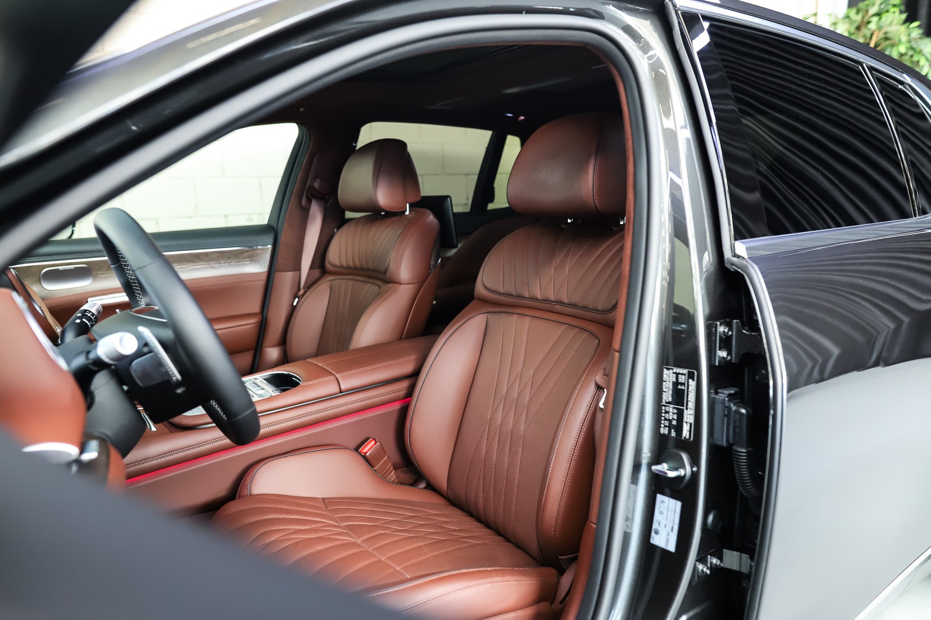 GENESIS G90 Luxury *5 Plätzer*-image-11