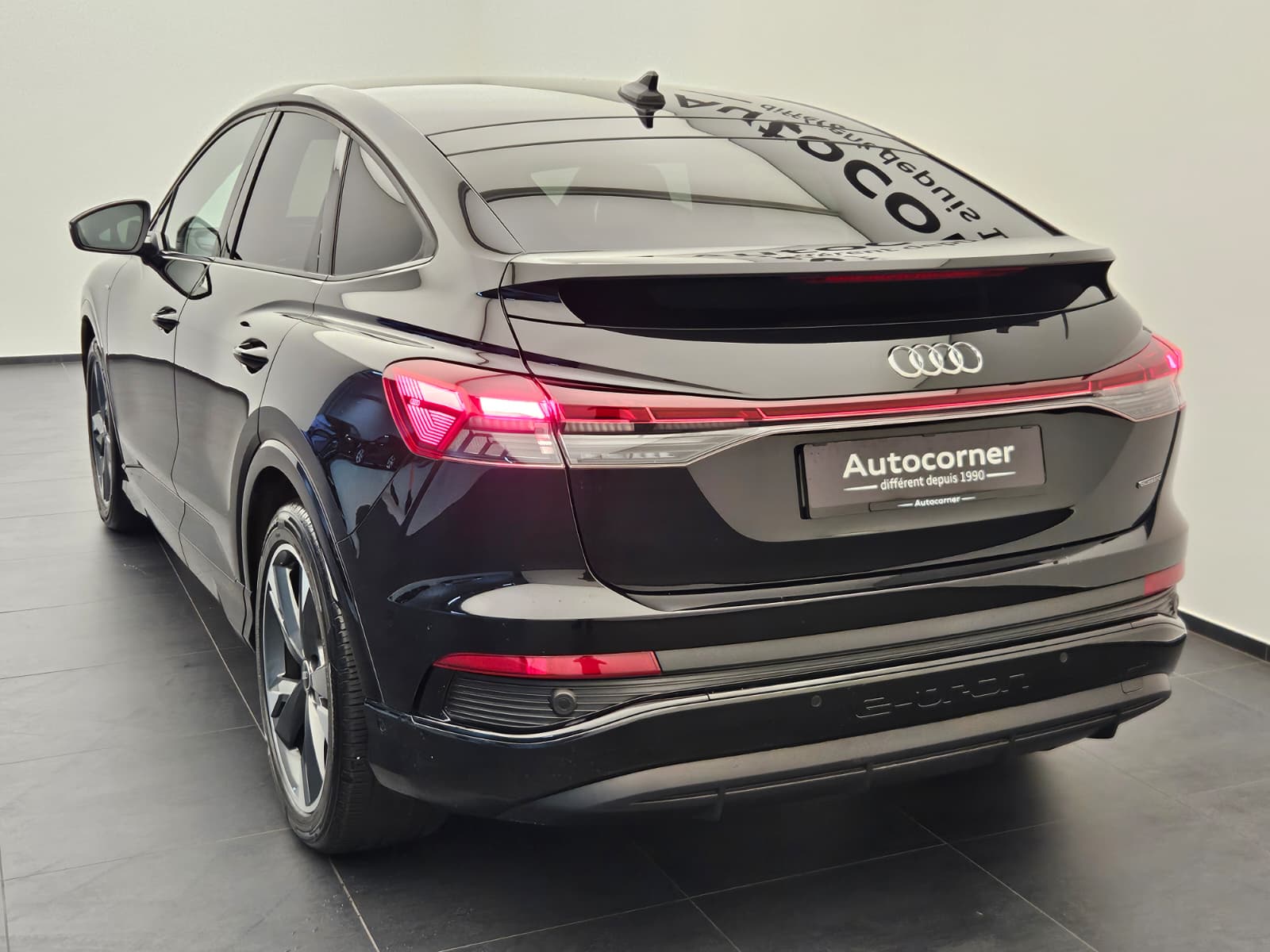 AUDI Q4 Sportback e-tron 45 quattro-image-8
