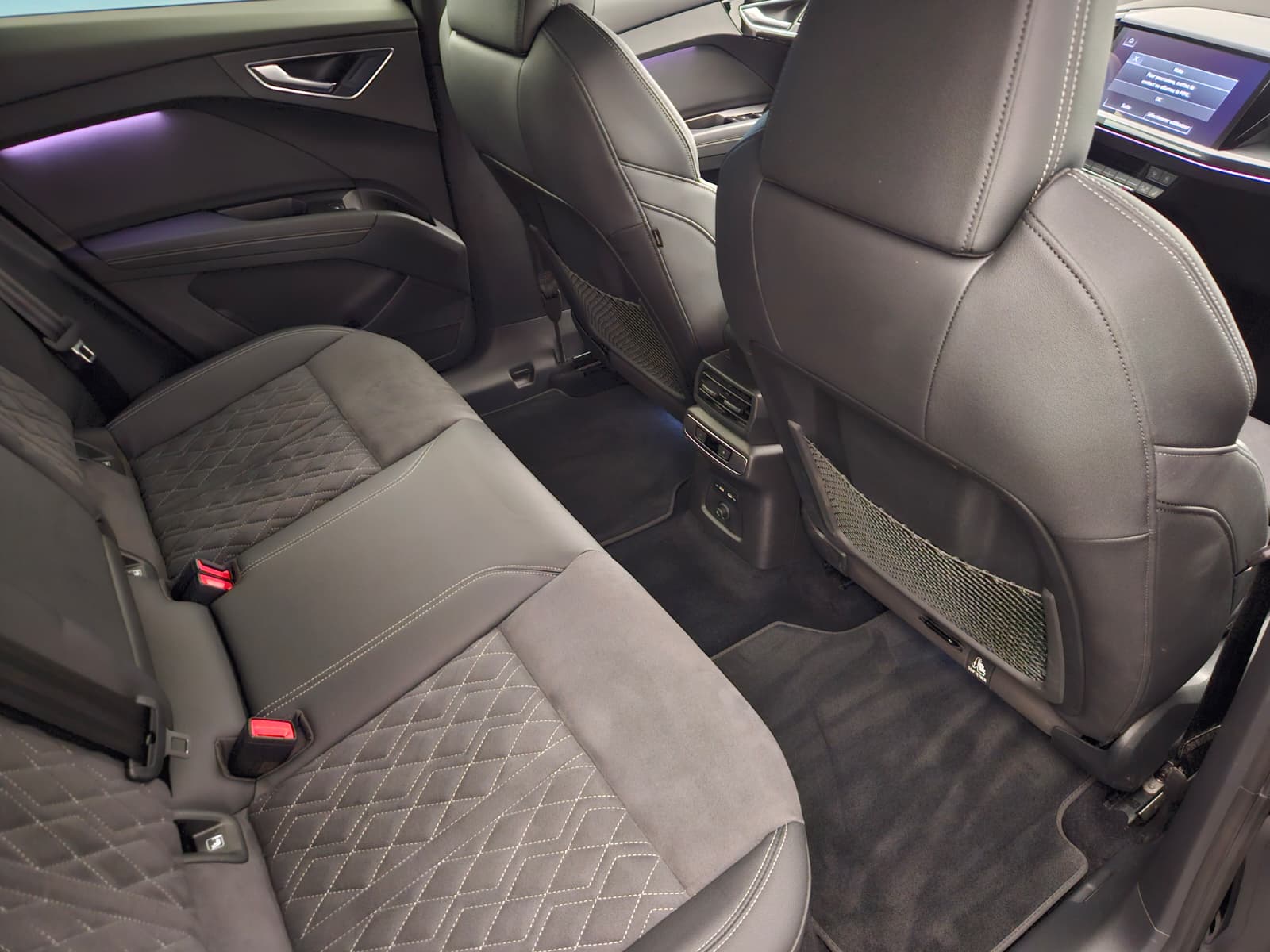 AUDI Q4 Sportback e-tron 45 quattro-image-13